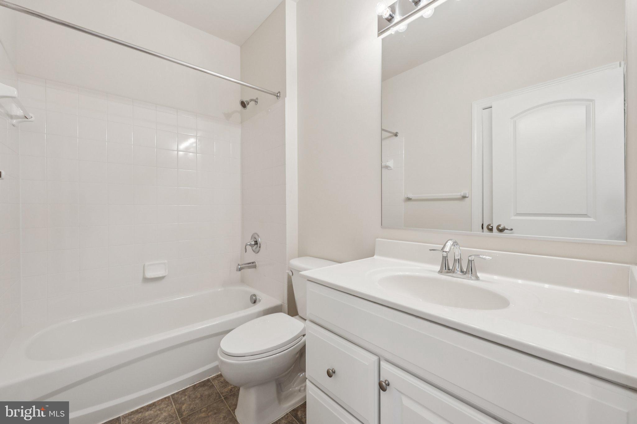 POTOMAC CLUB - Residential