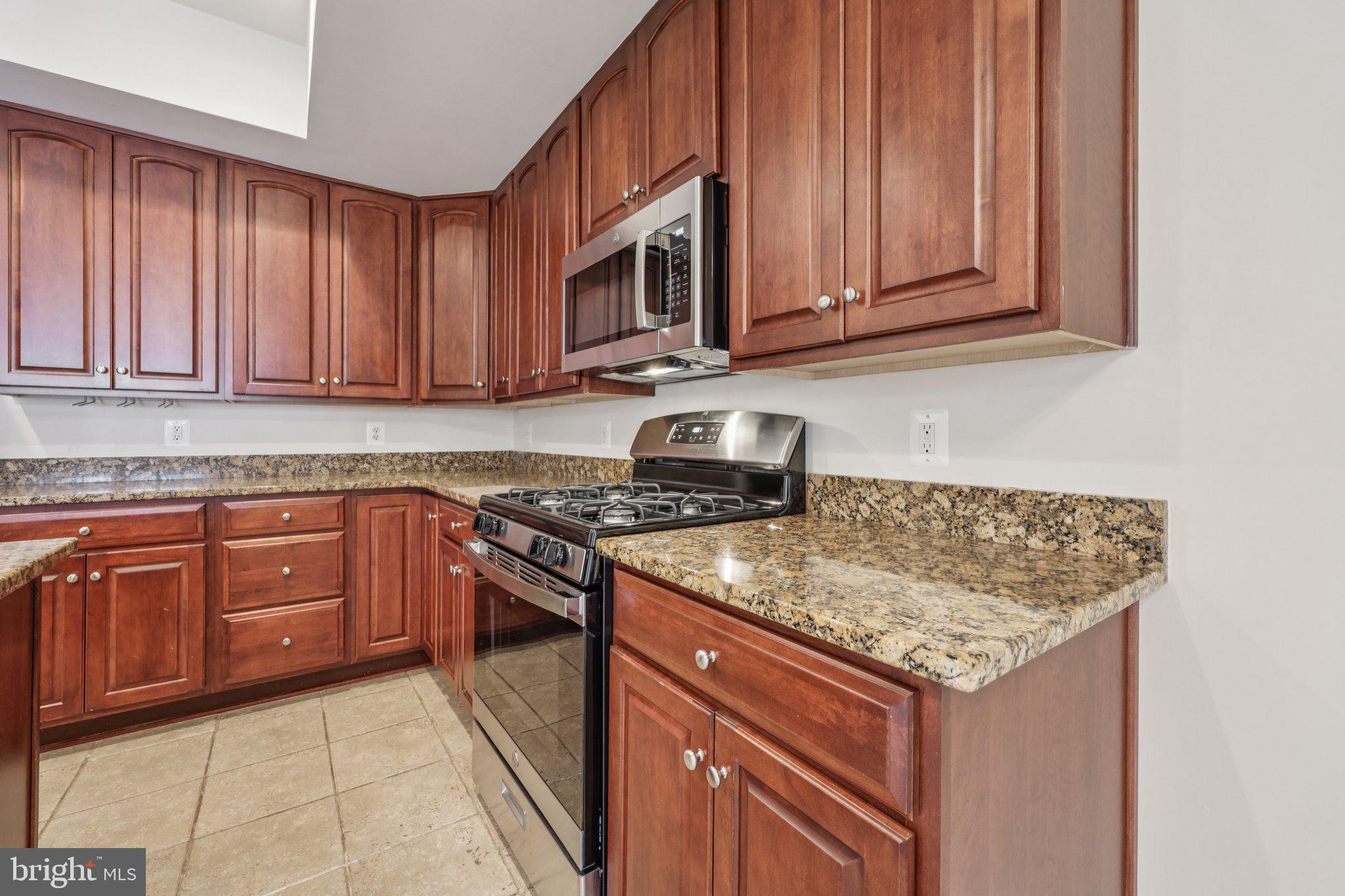 POTOMAC CLUB - Residential