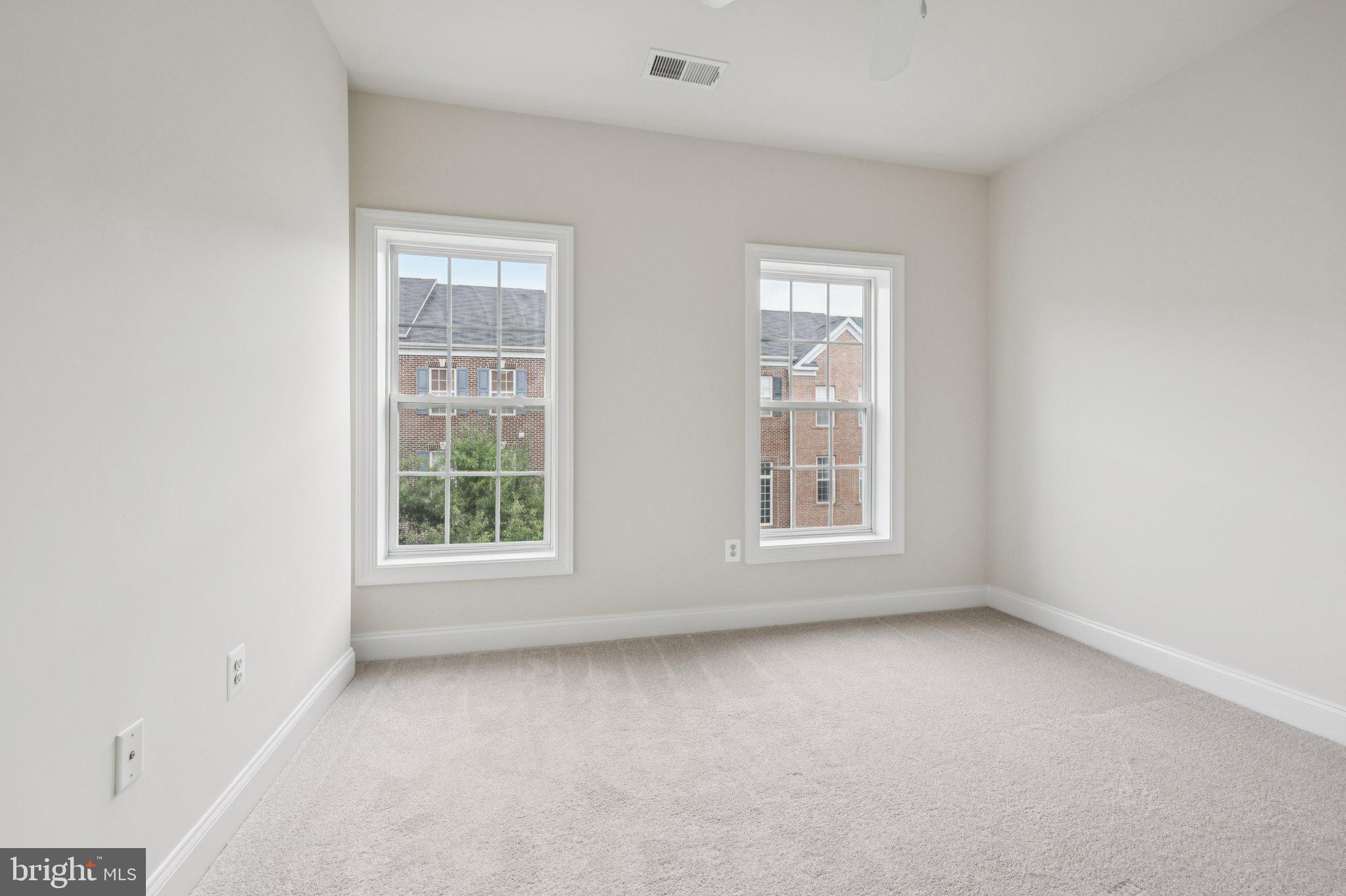 POTOMAC CLUB - Residential