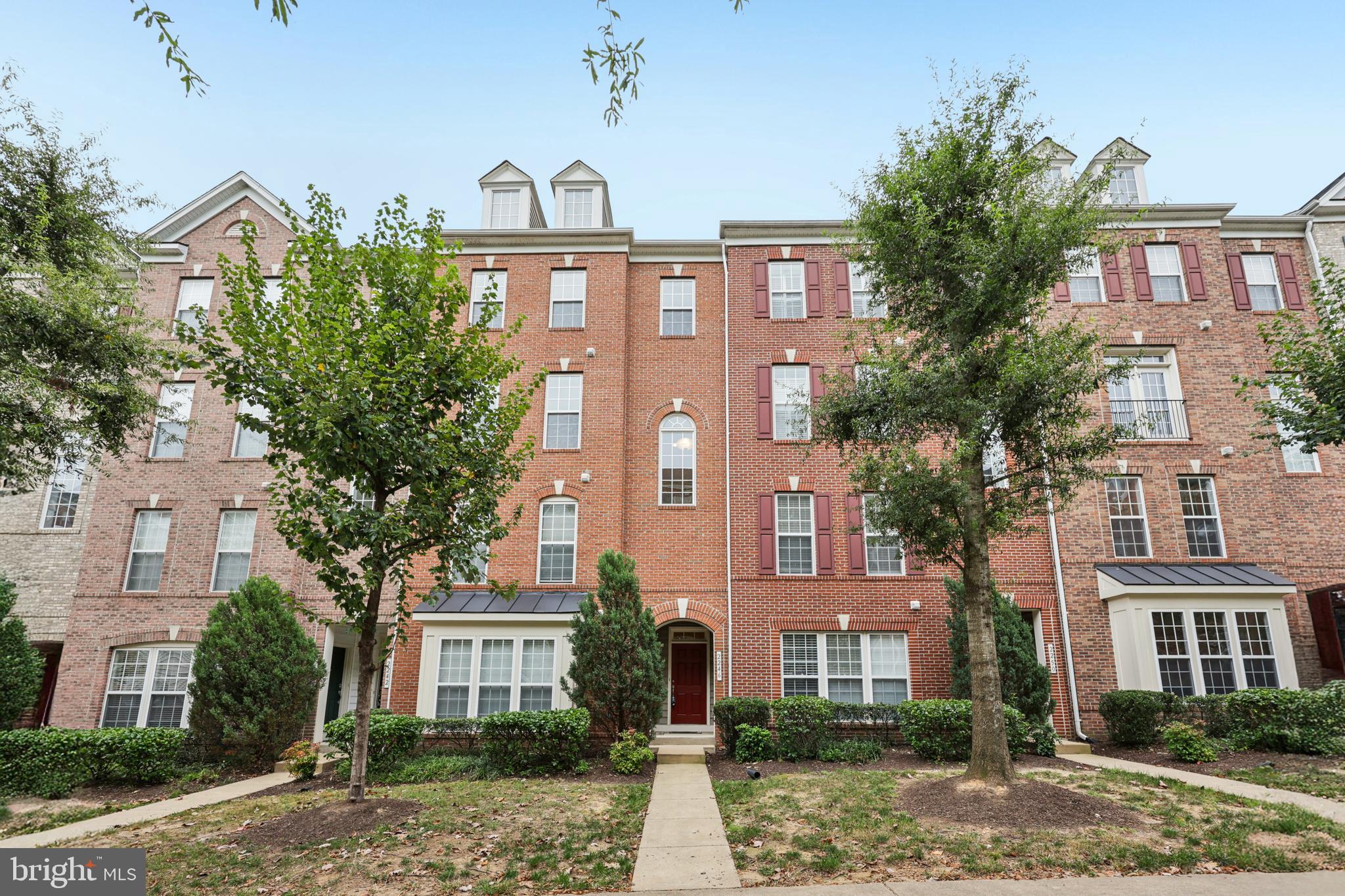 POTOMAC CLUB - Residential