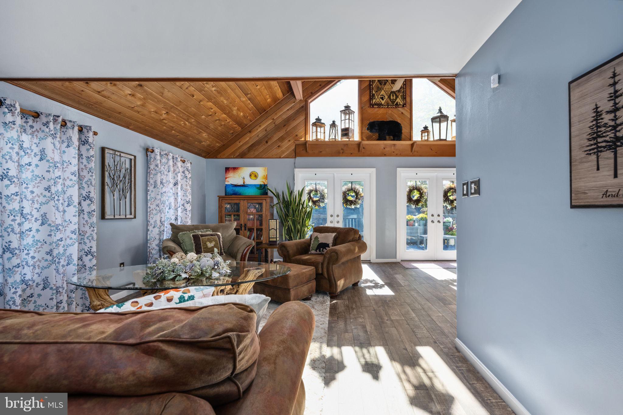 BULL RUN MOUNTAIN - Residential