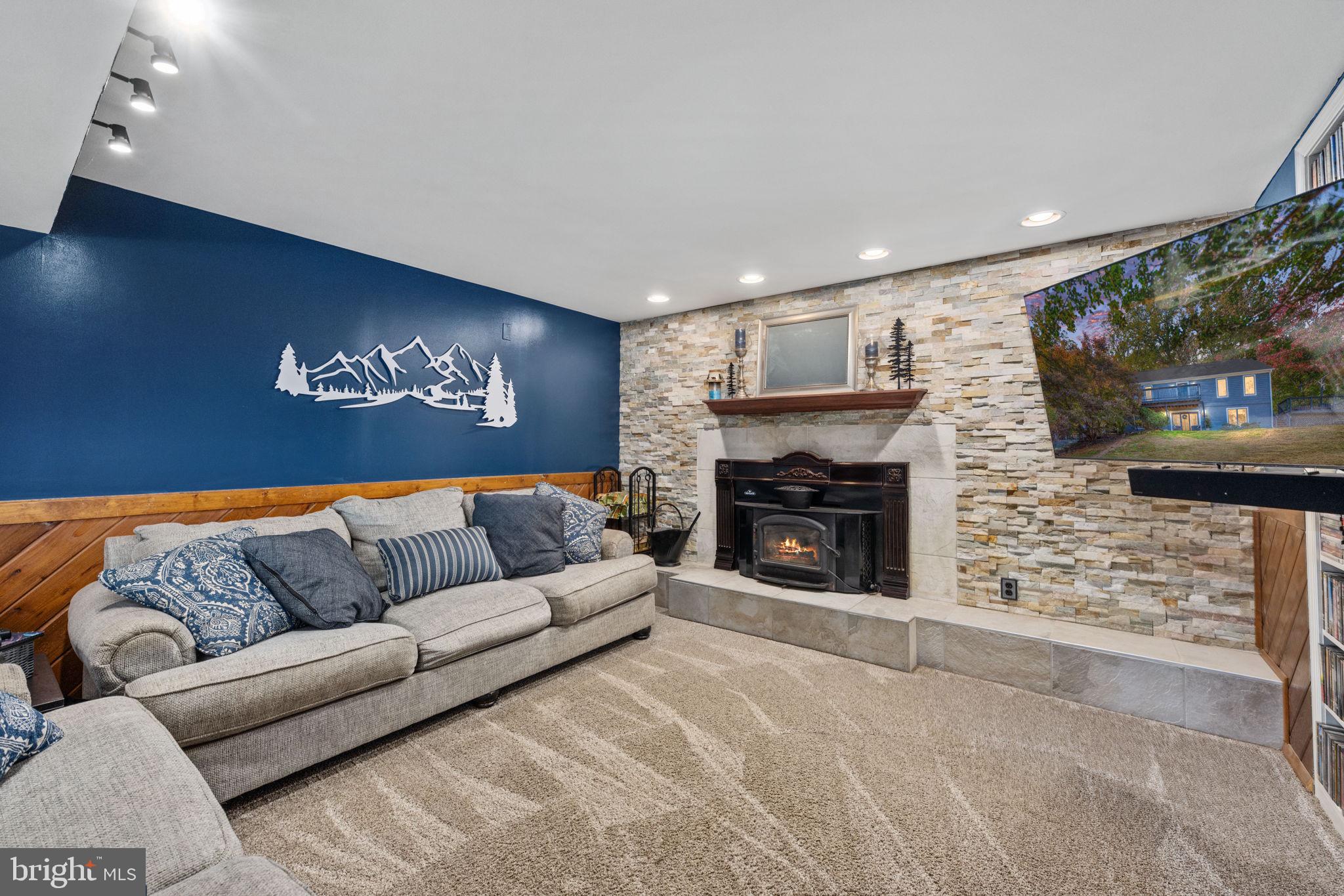 BULL RUN MOUNTAIN - Residential