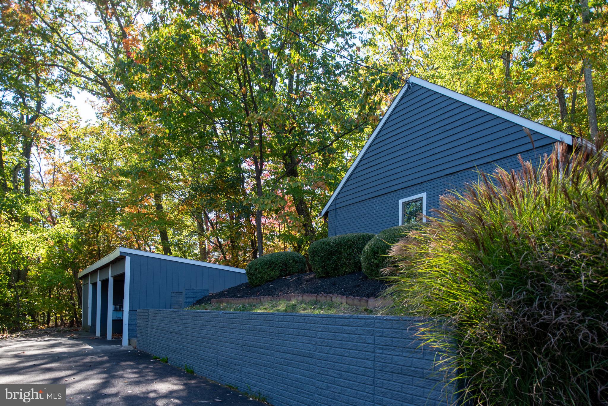 BULL RUN MOUNTAIN - Residential