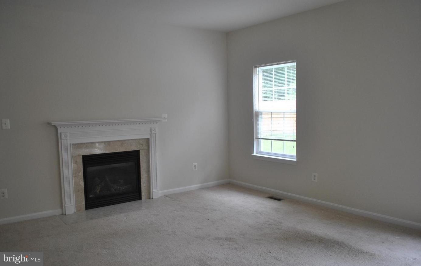 GREENBRIER - Residential Lease