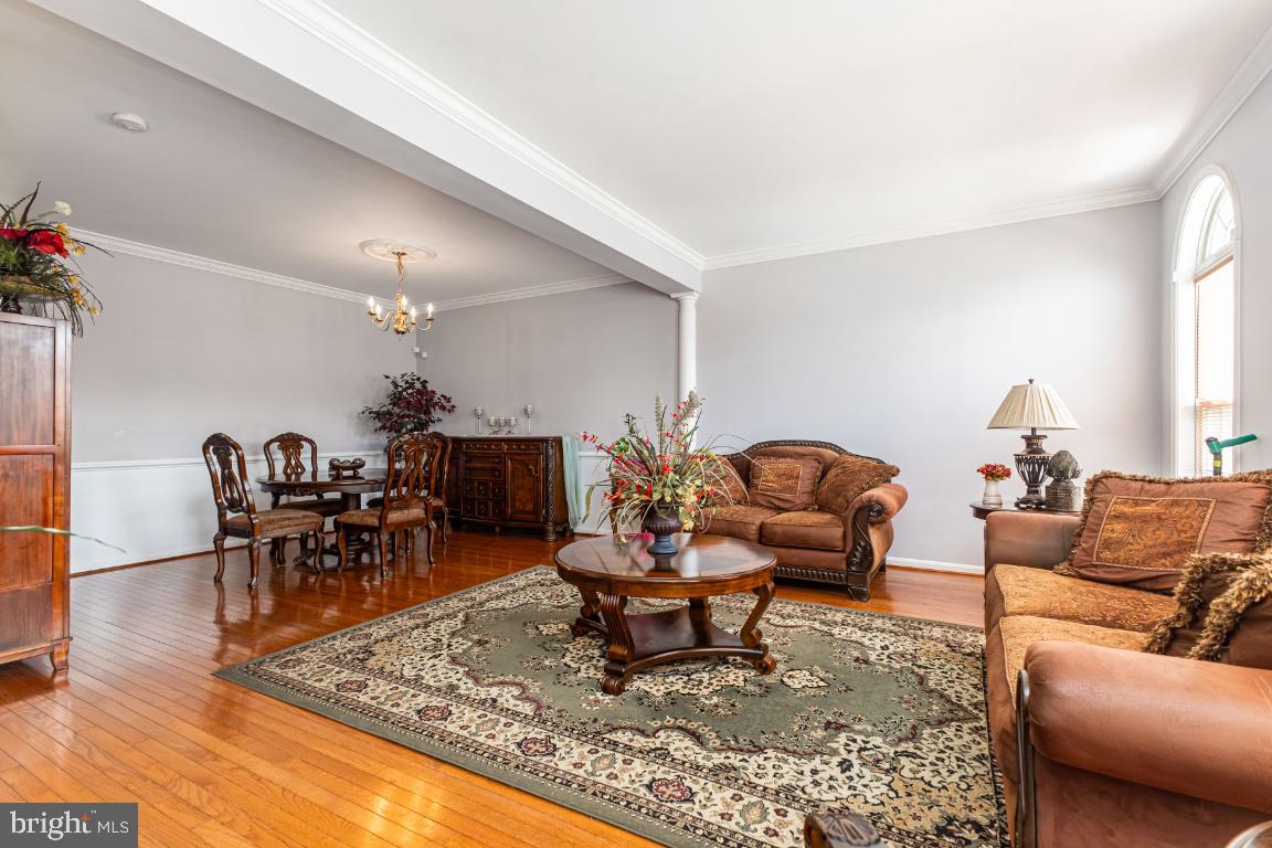 2164 ARMITAGE COURT