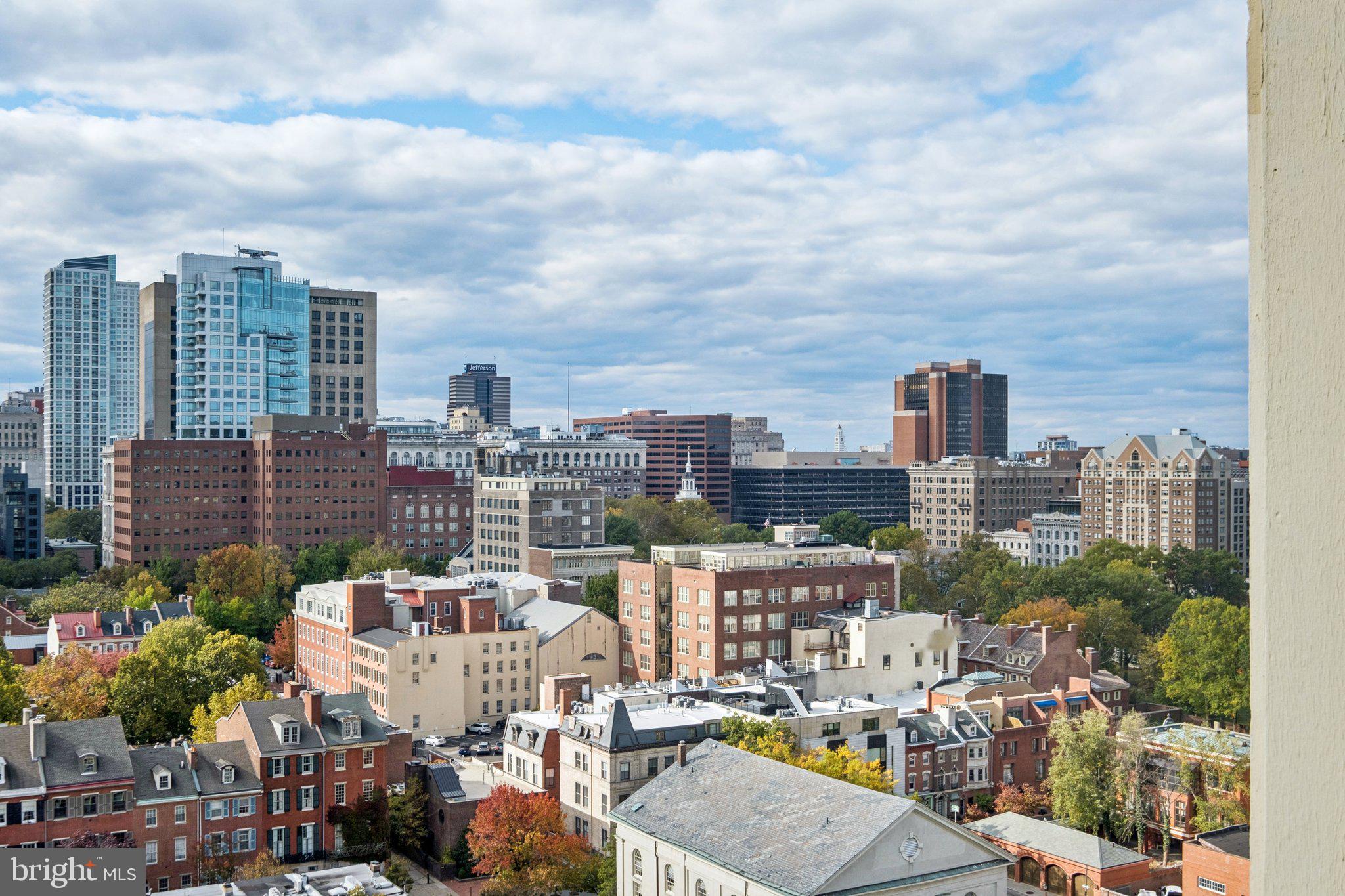 WASHINGTON SQ - Residential