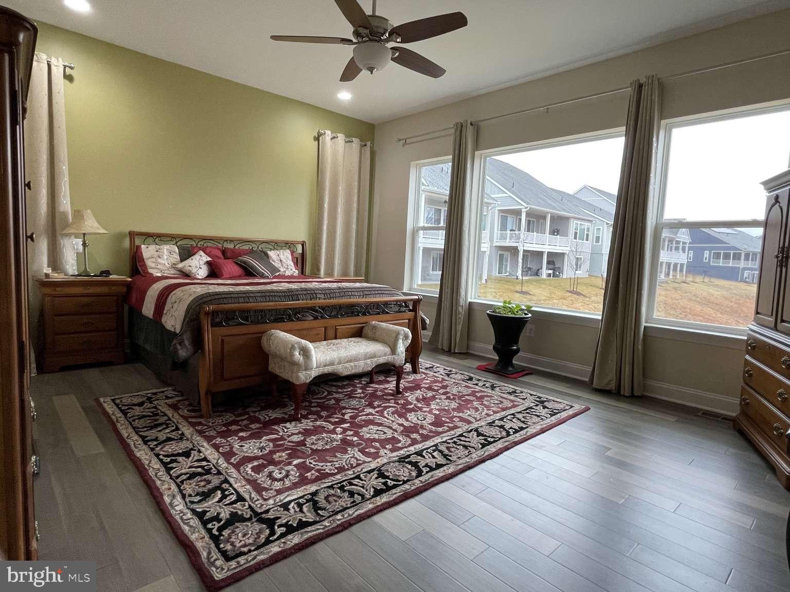 LAKE FREDERICK - Residential