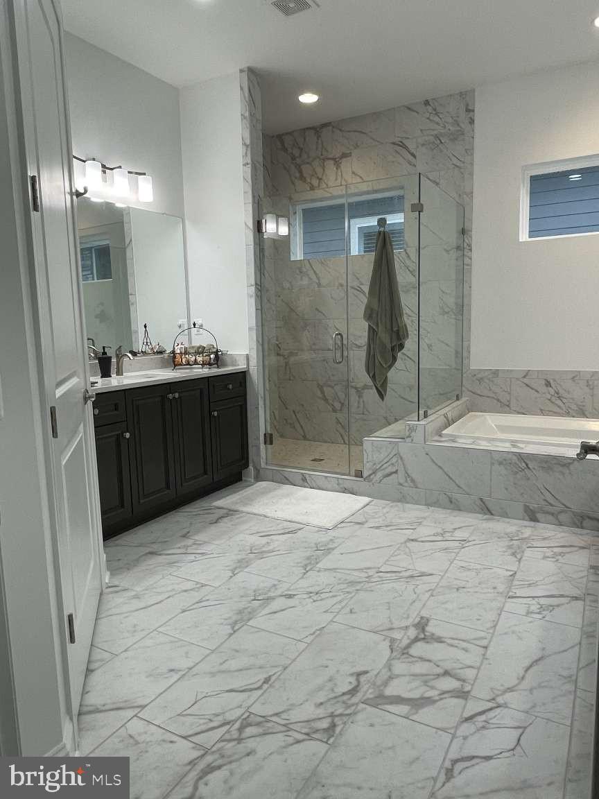 LAKE FREDERICK - Residential