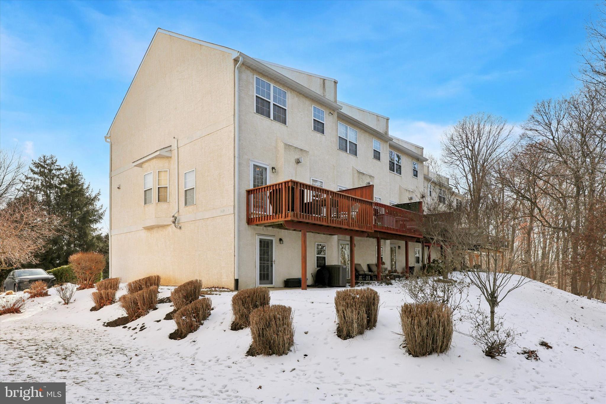 CEDAR POINTE - Residential