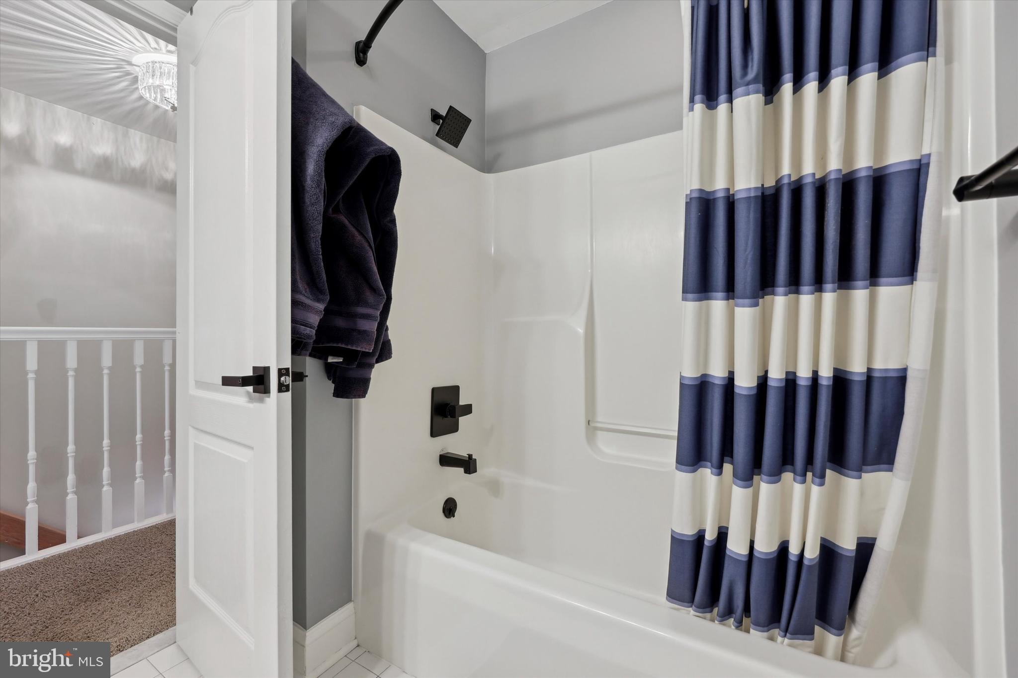 CEDAR POINTE - Residential