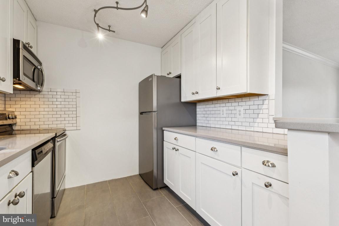 POTOWMACK CROSSING - Residential