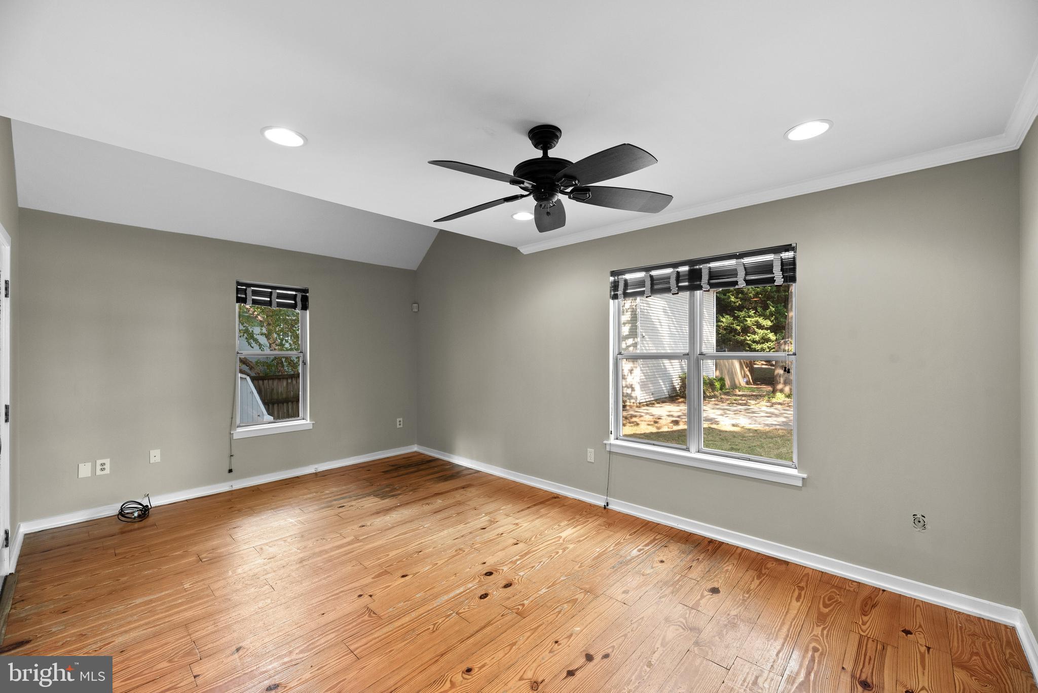 SOUTHWOODS - Residential