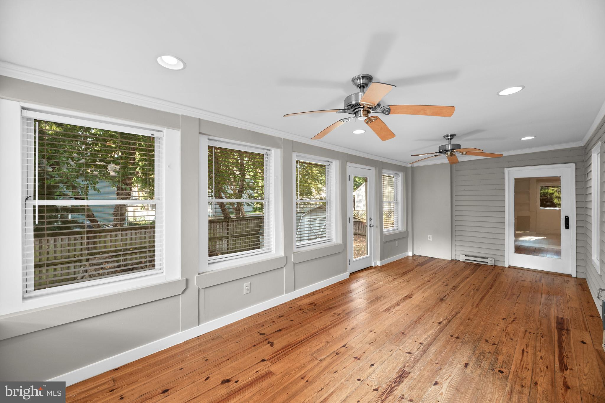 SOUTHWOODS - Residential