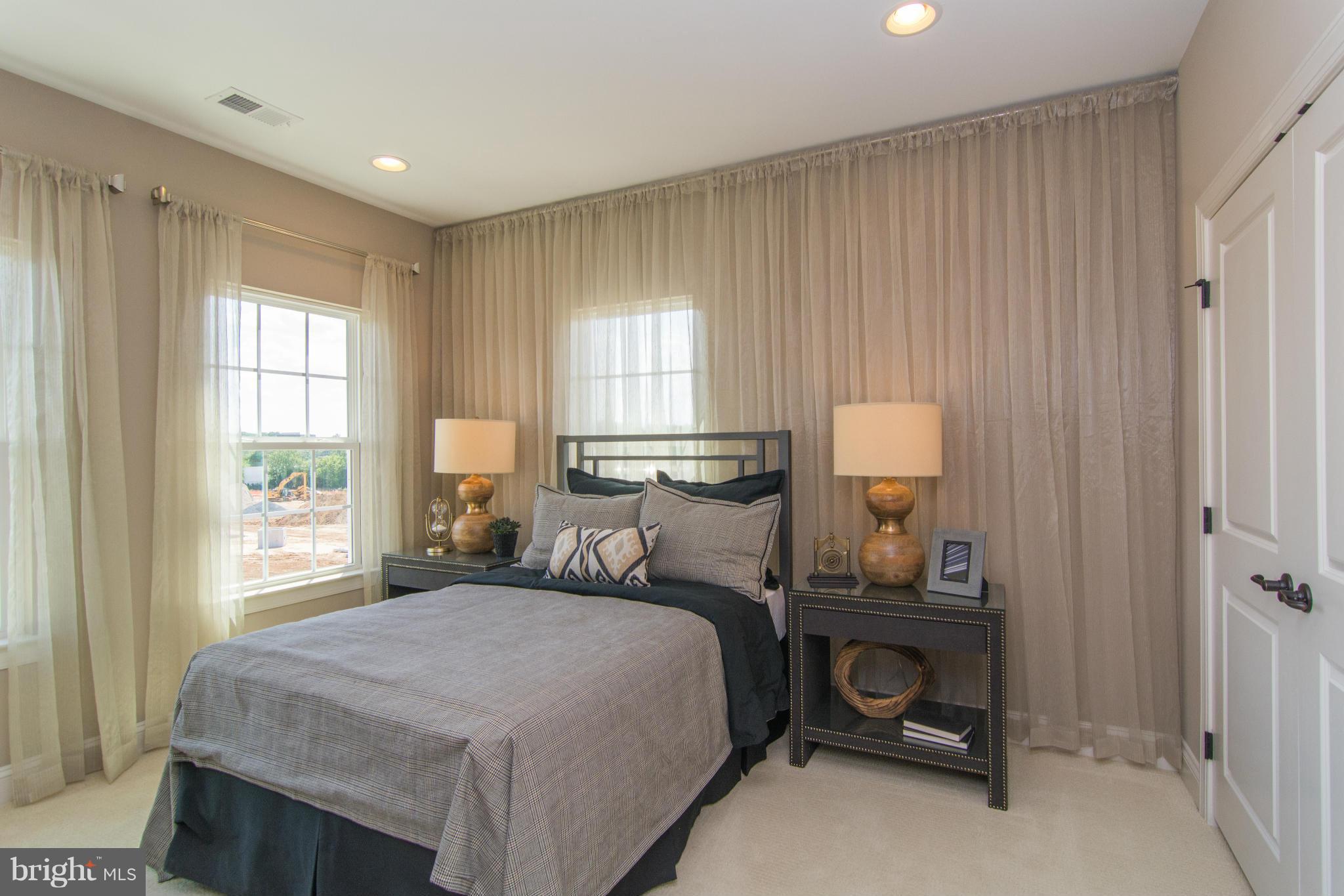 GREENBELT STATION - Residential