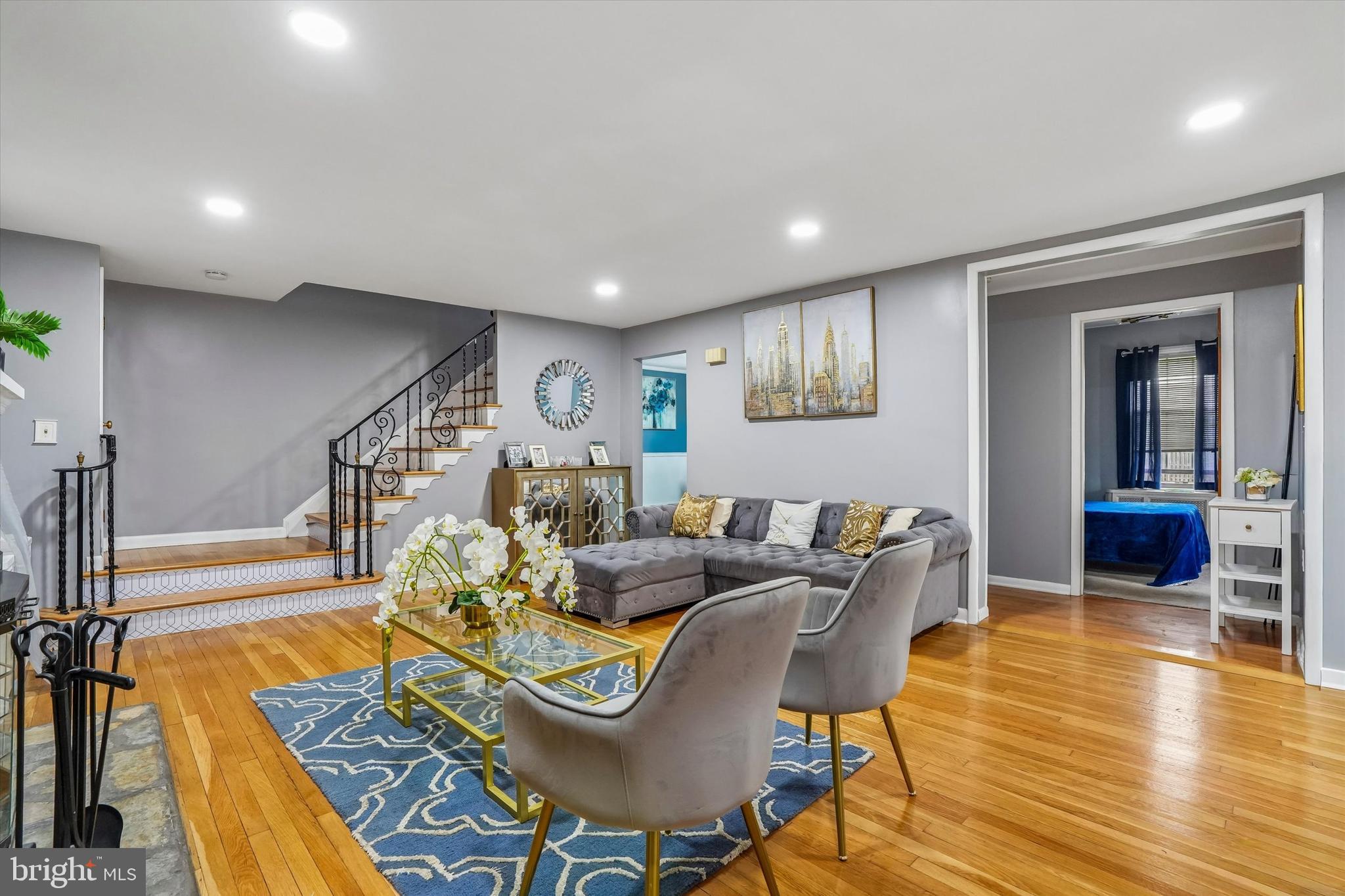 162 REDFERN STREET