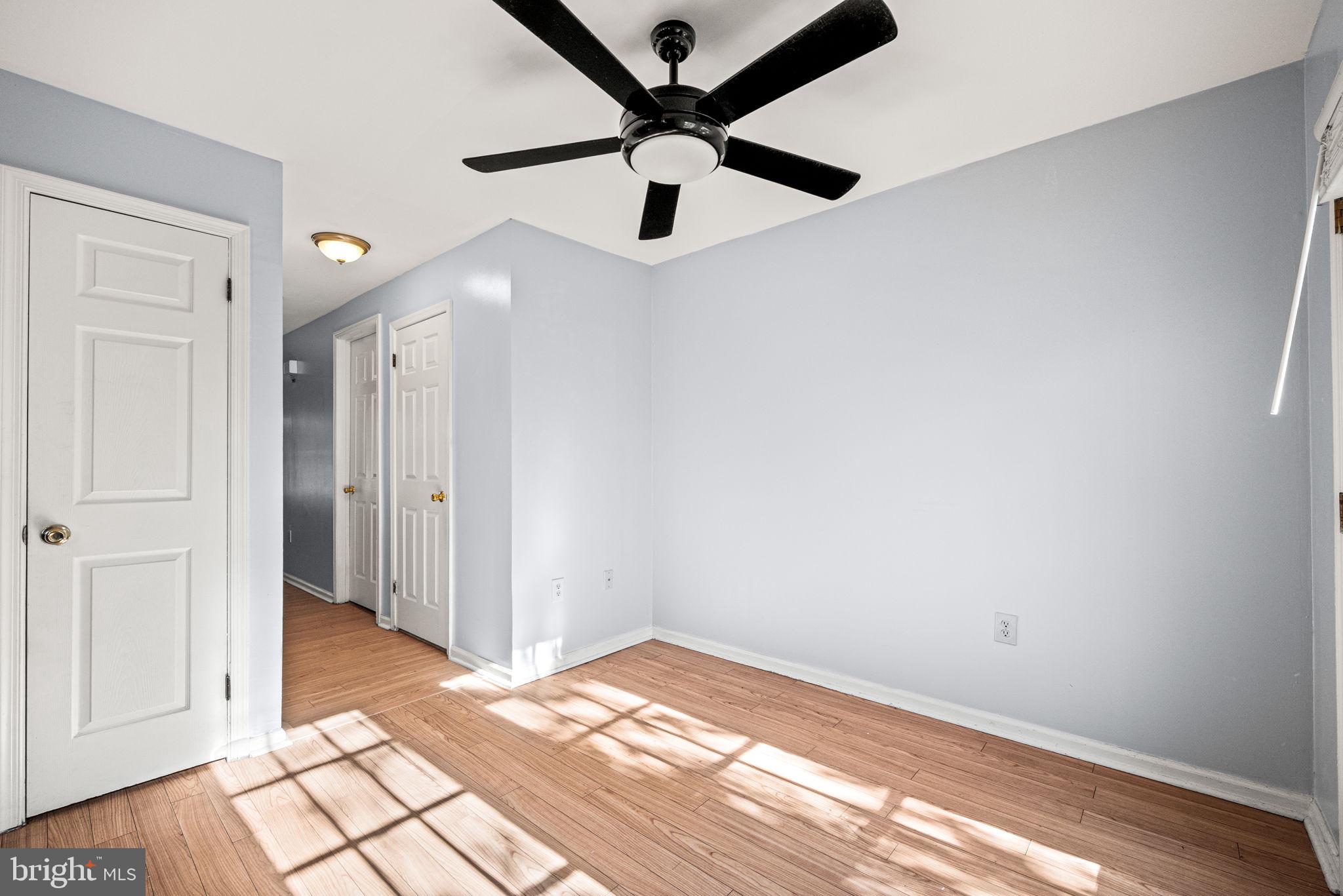 EAST FALLS - Residential Lease