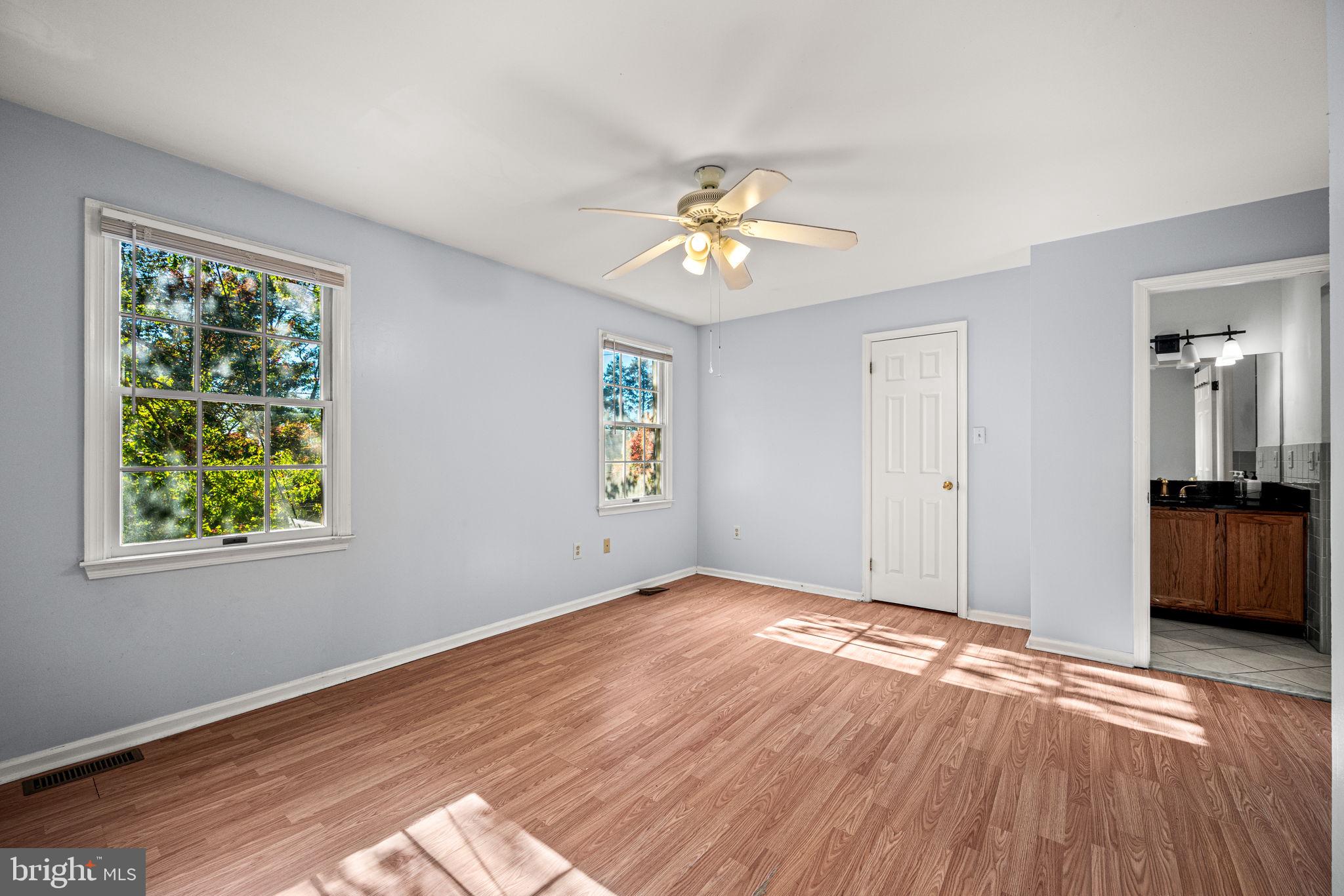 EAST FALLS - Residential Lease