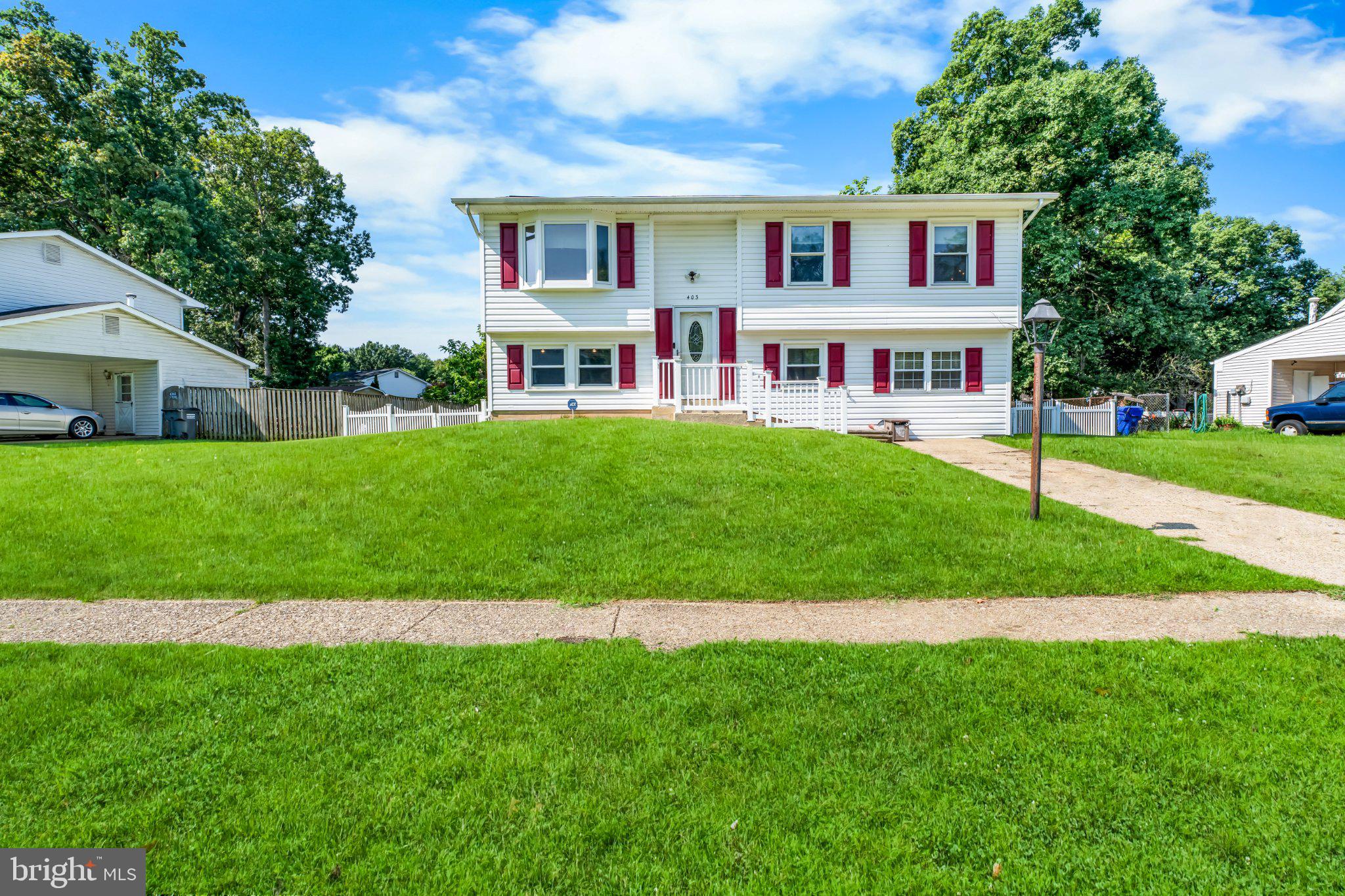 403 UNIVERSITY DRIVE