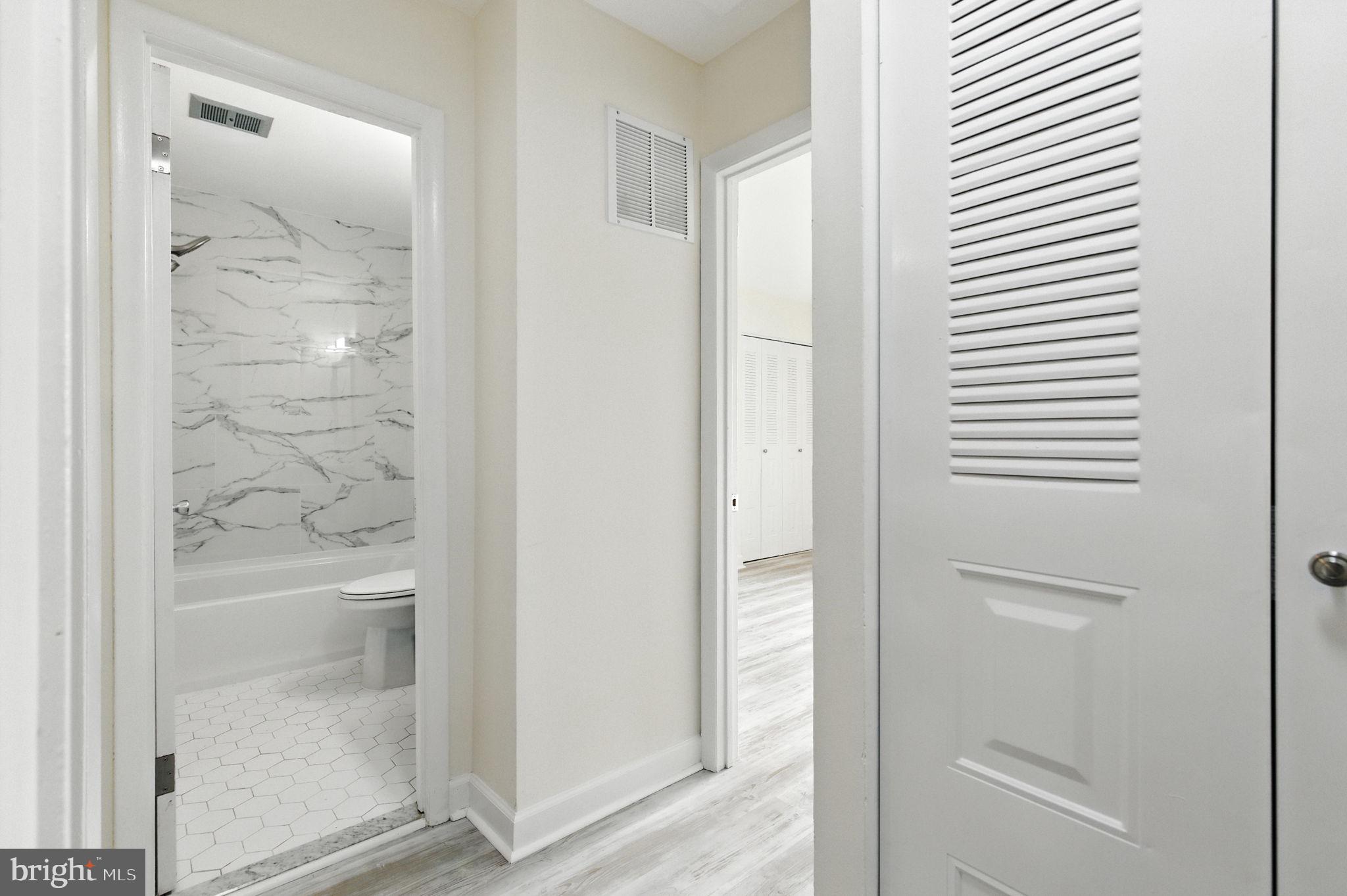 REFLECTION LAKE - Residential