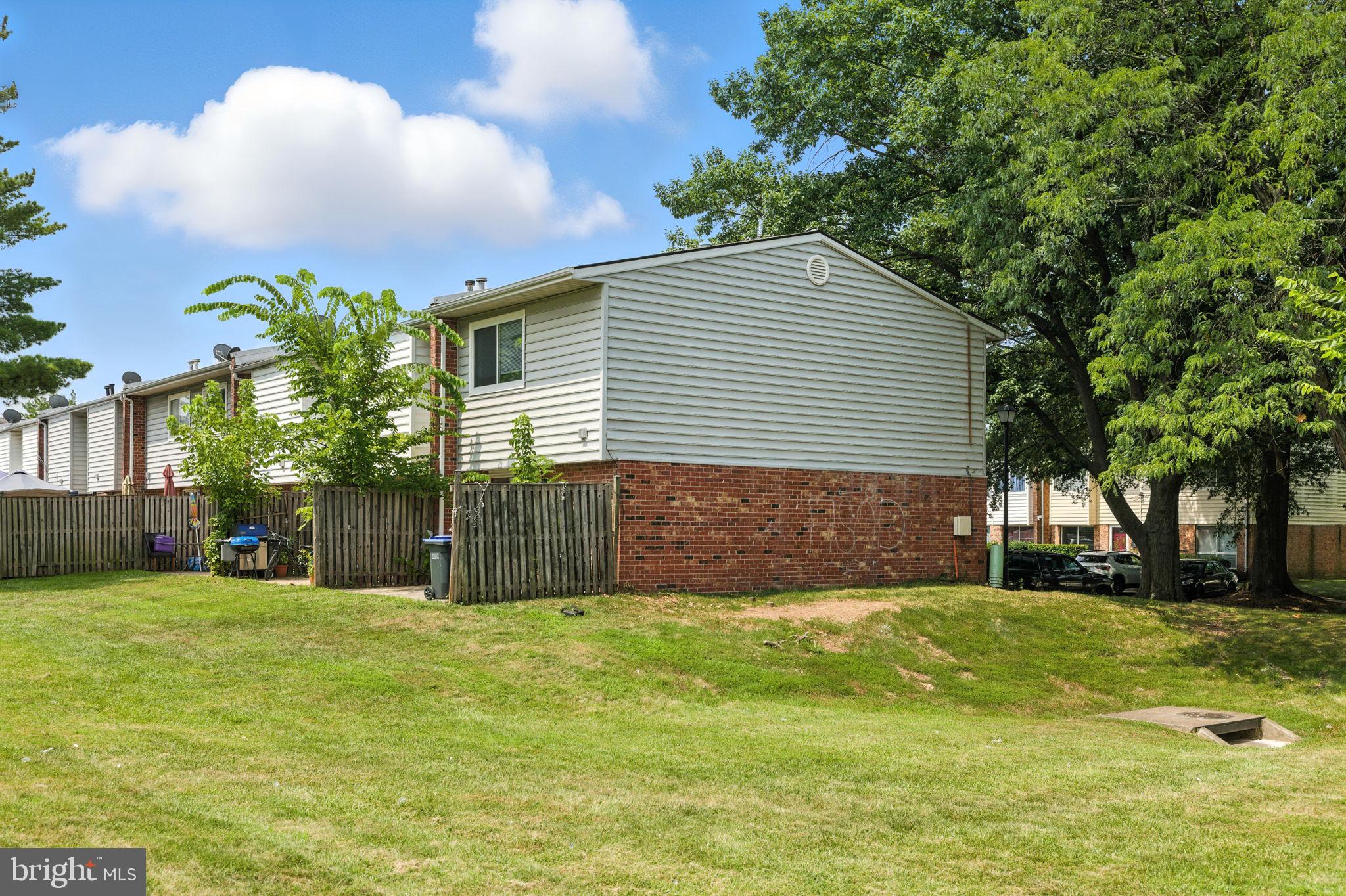 2201 CHAMBLEE PLACE