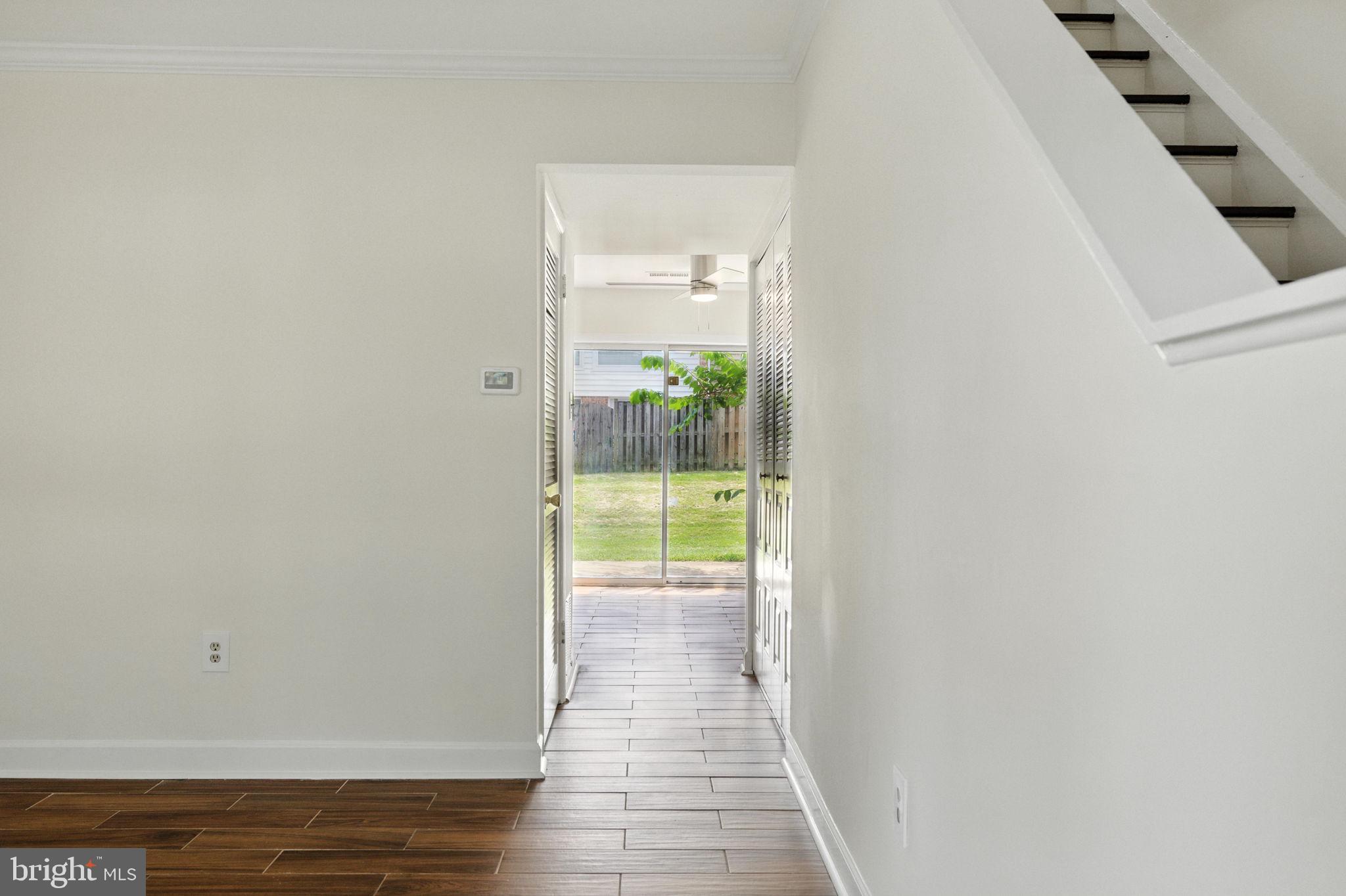 REFLECTION LAKE - Residential