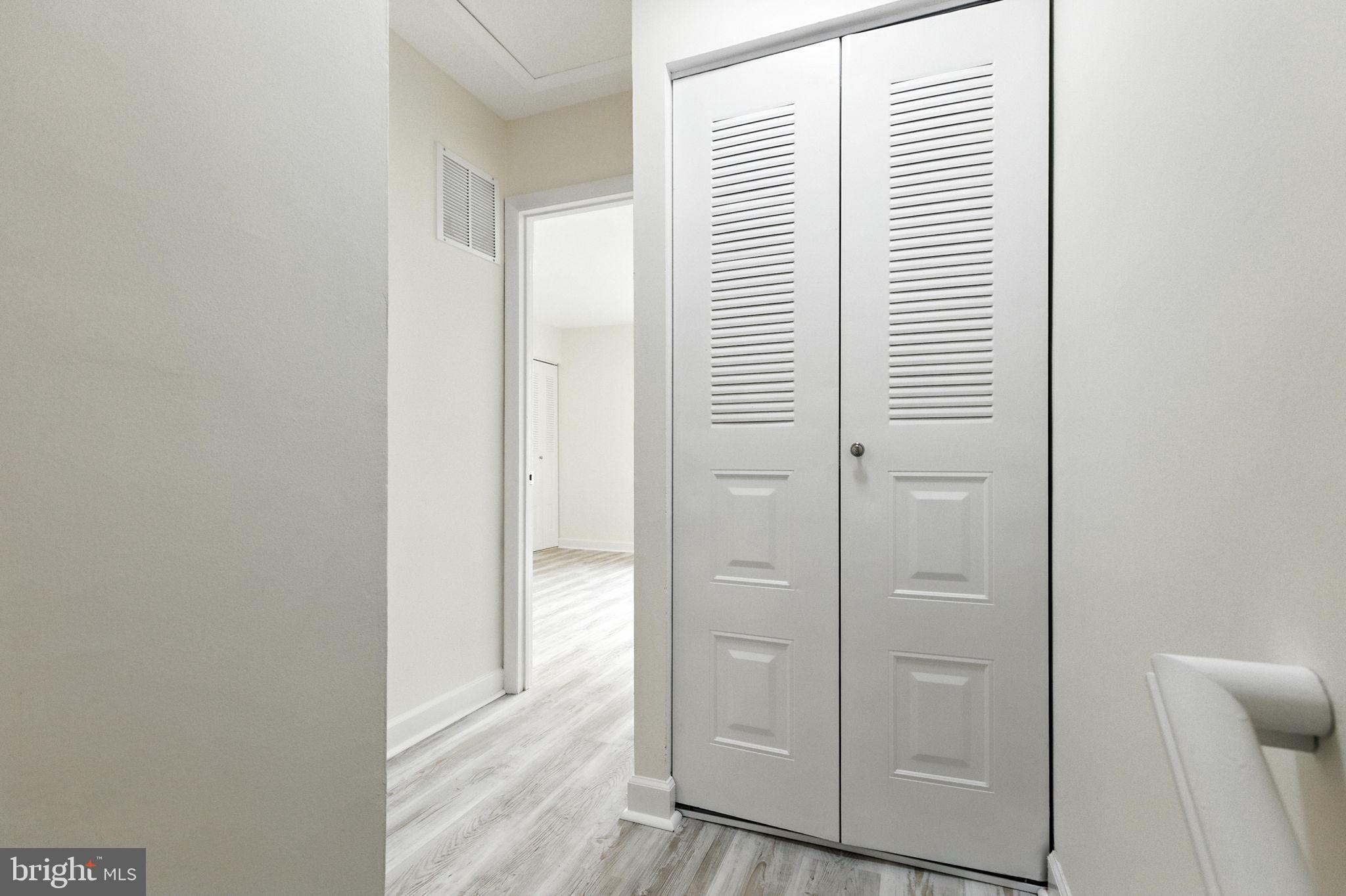 REFLECTION LAKE - Residential