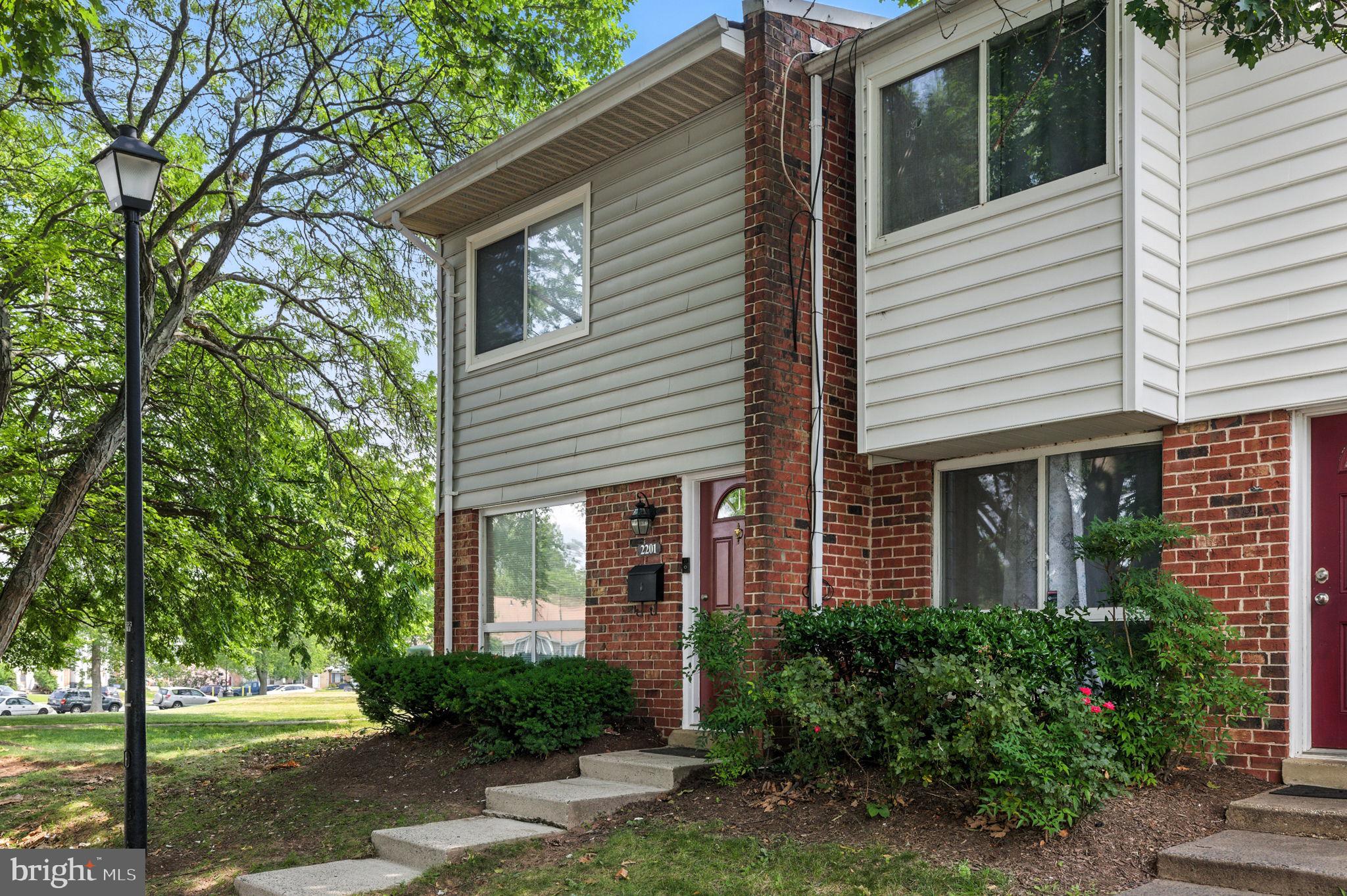 2201 CHAMBLEE PLACE