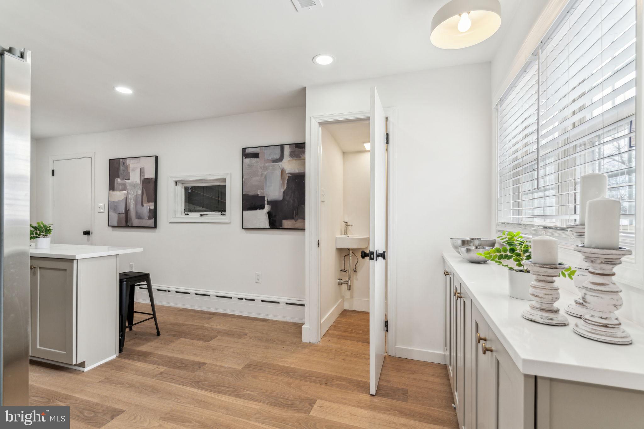 ROSEDALE - Residential