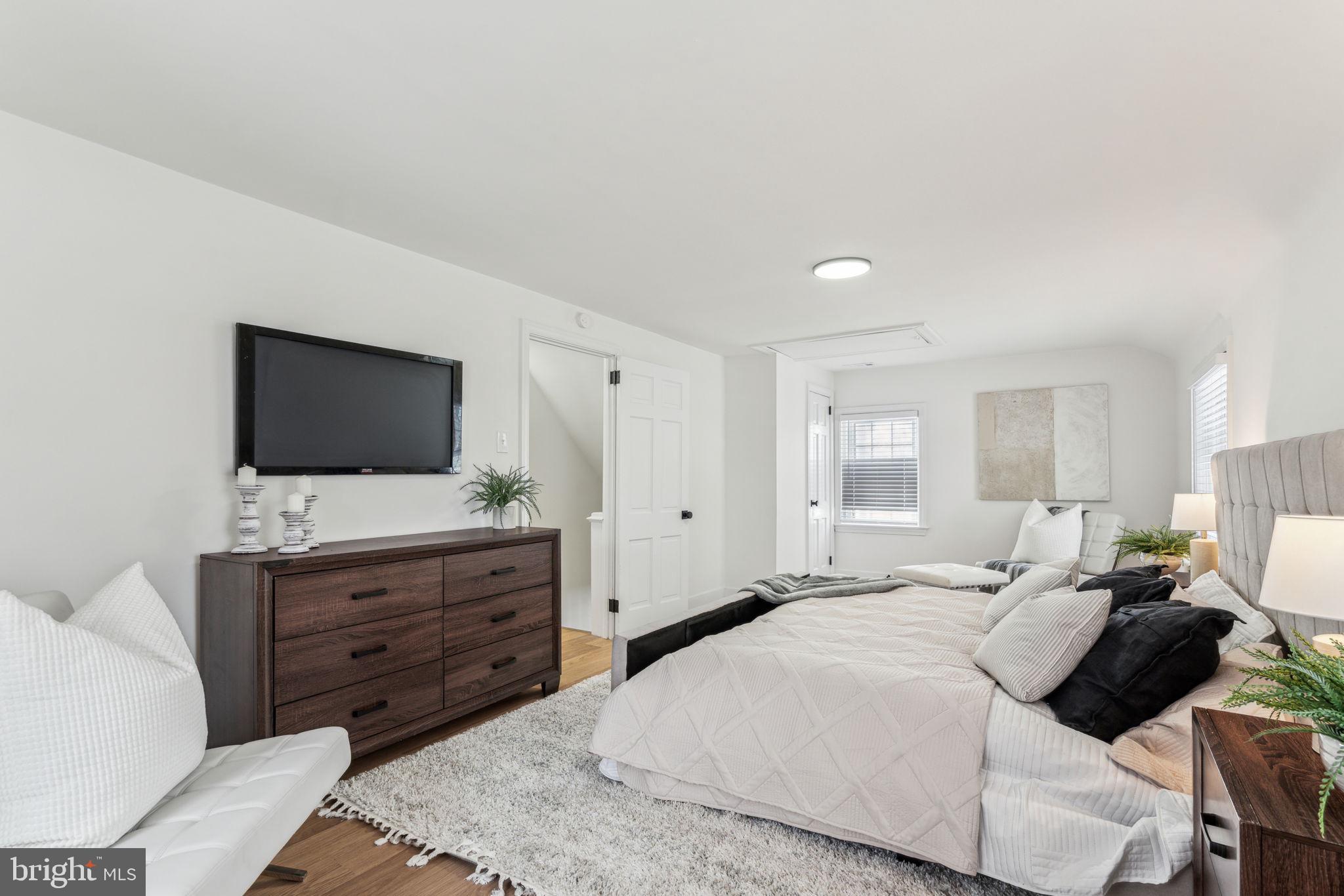 ROSEDALE - Residential