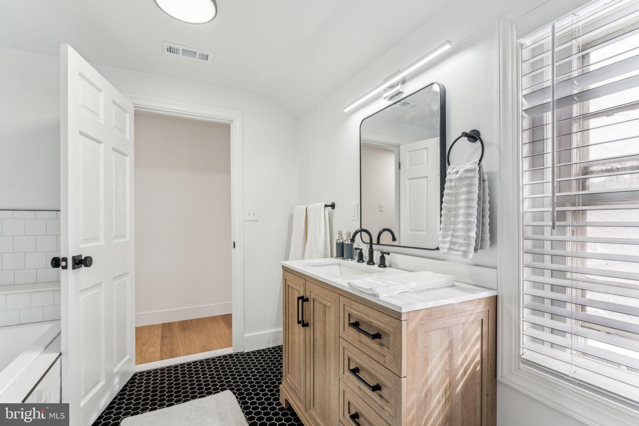 ROSEDALE - Residential