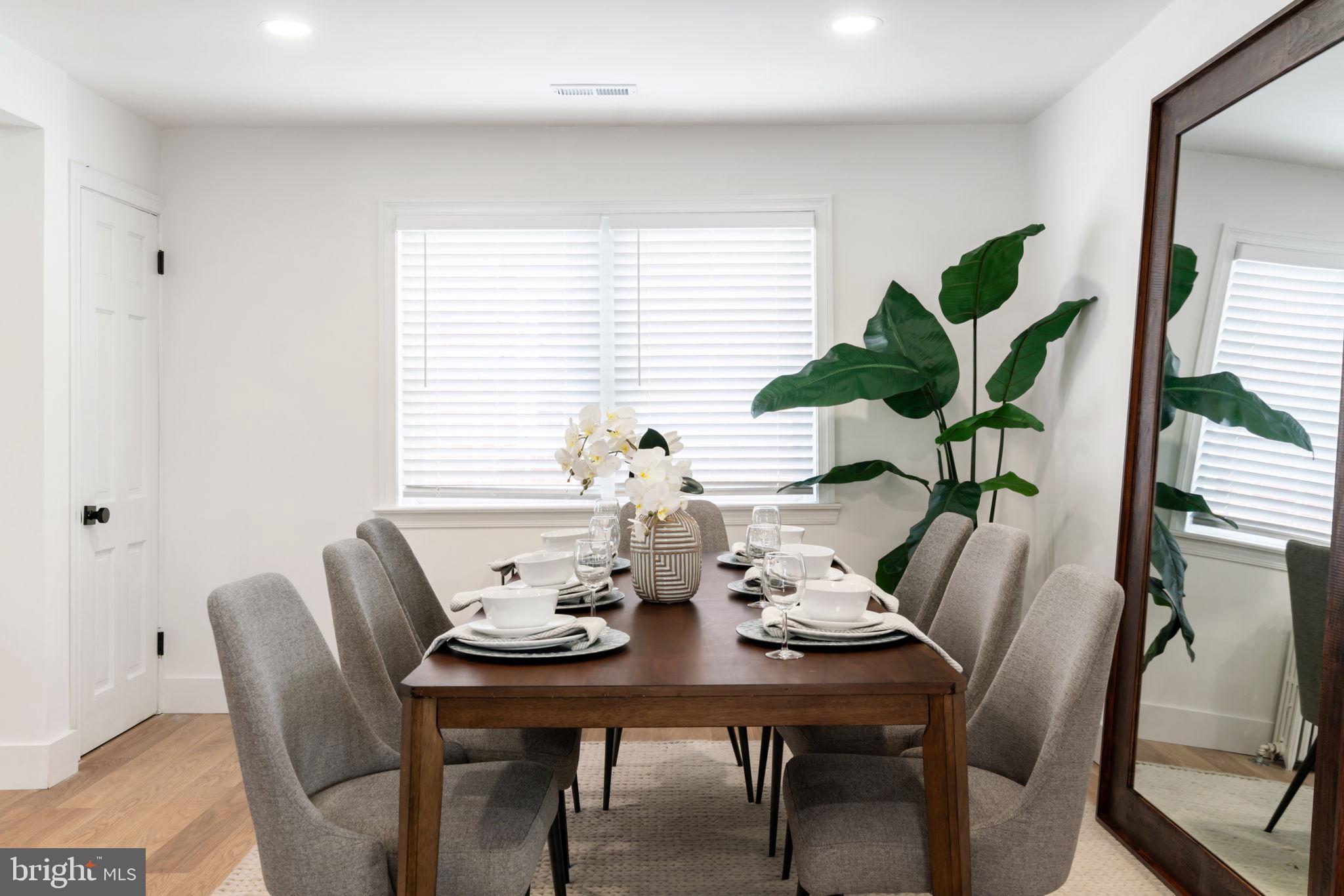 ROSEDALE - Residential