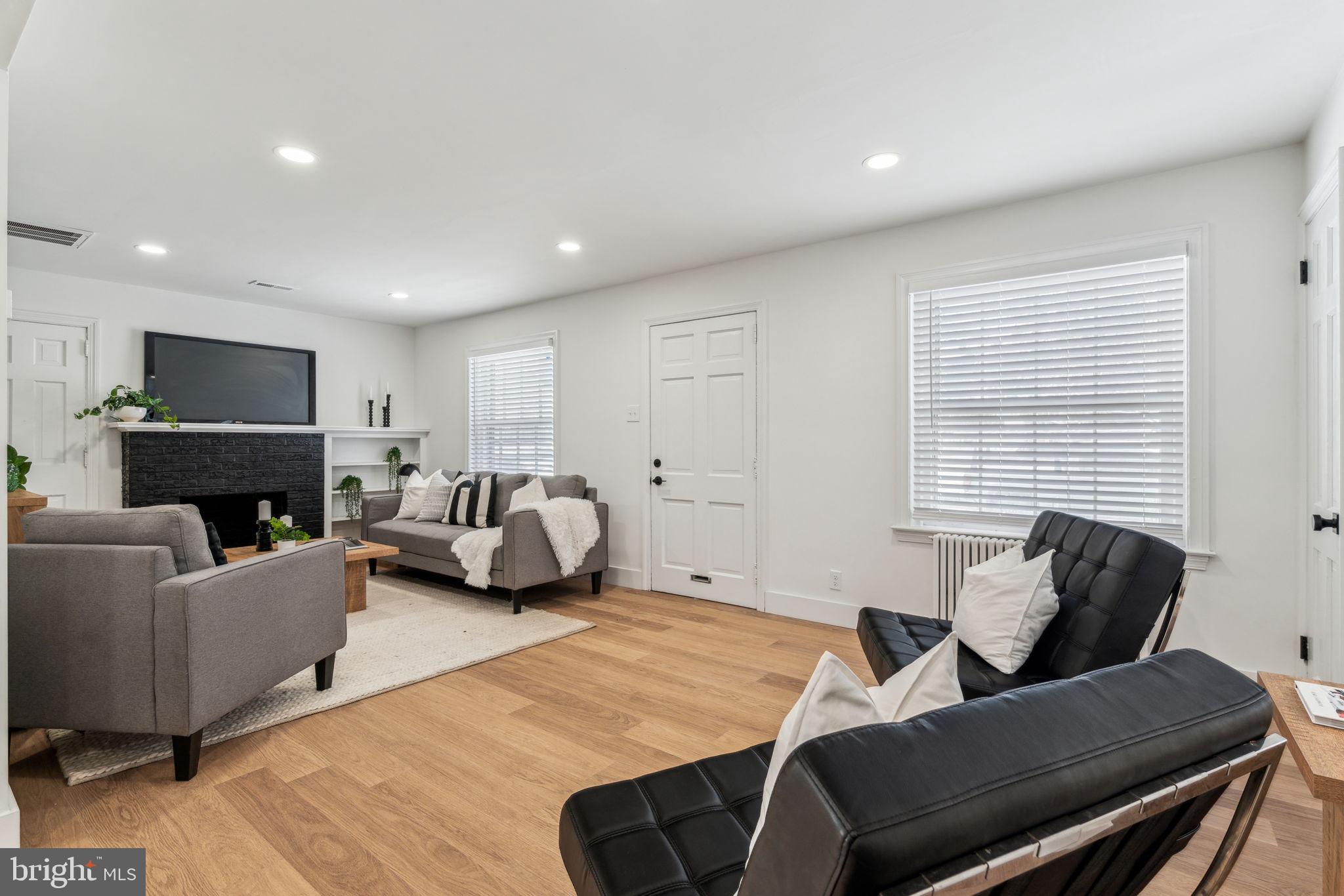 ROSEDALE - Residential