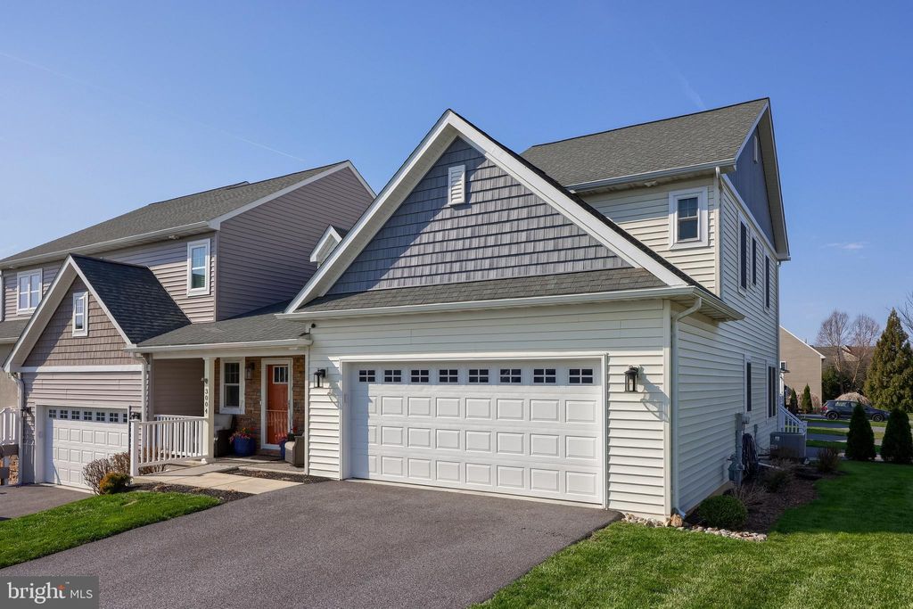 Photo of 3004 Morning Thistle Court, EAST PETERSBURG, PA 17520 (MLS # PALA2084528)