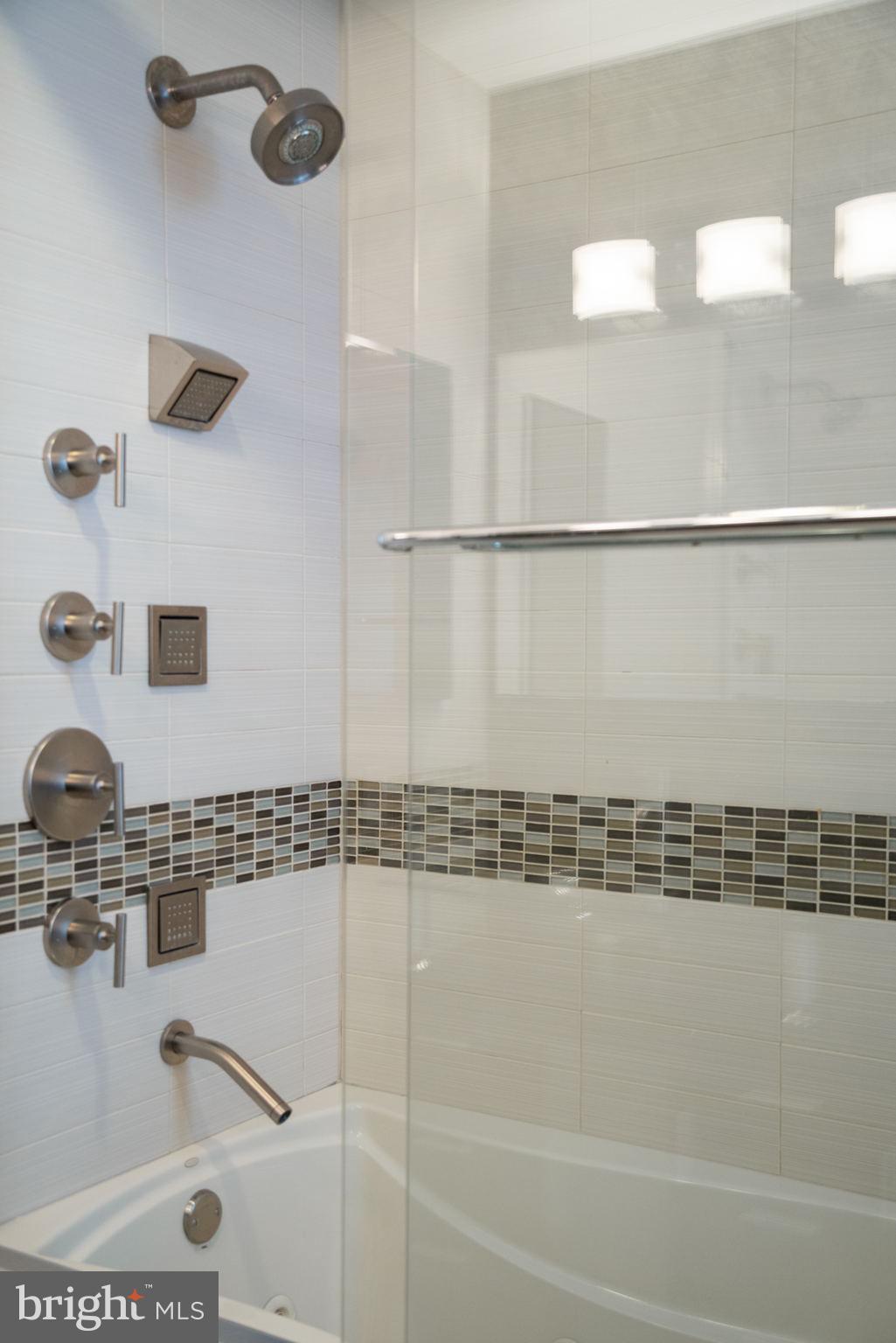 OLD CITY - Residential Lease