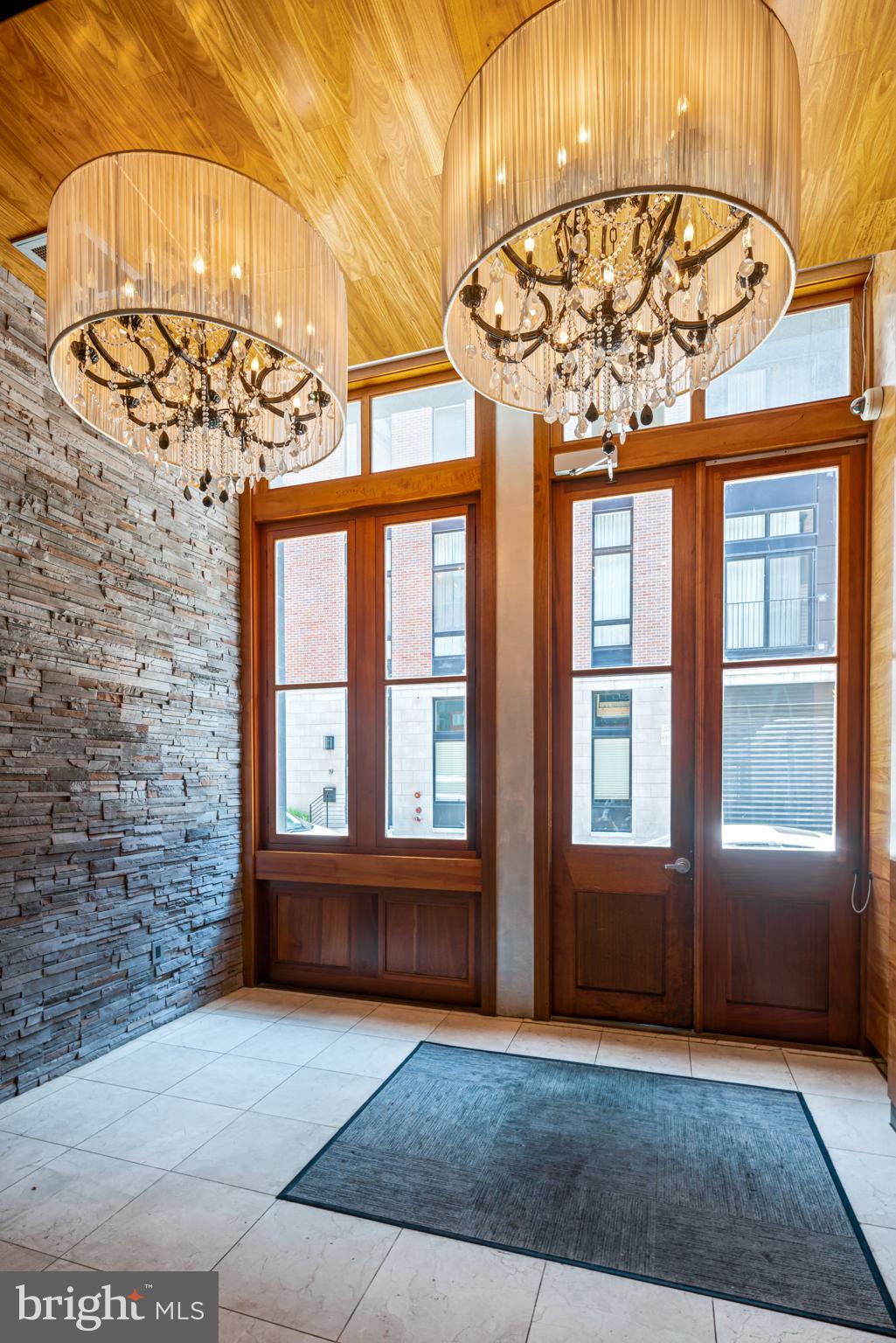 OLD CITY - Residential Lease