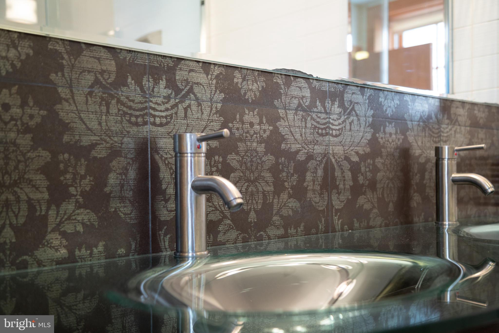 OLD CITY - Residential Lease