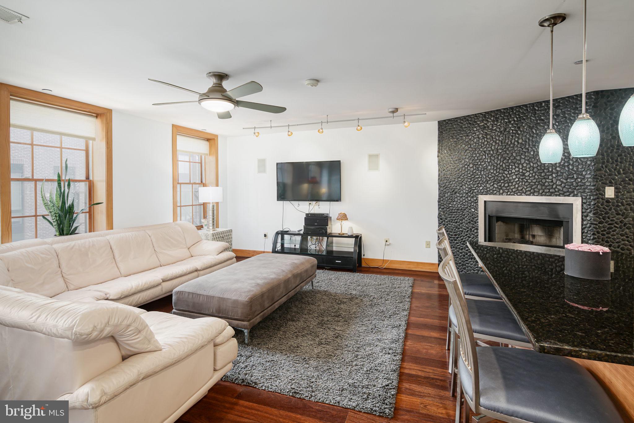 OLD CITY - Residential Lease