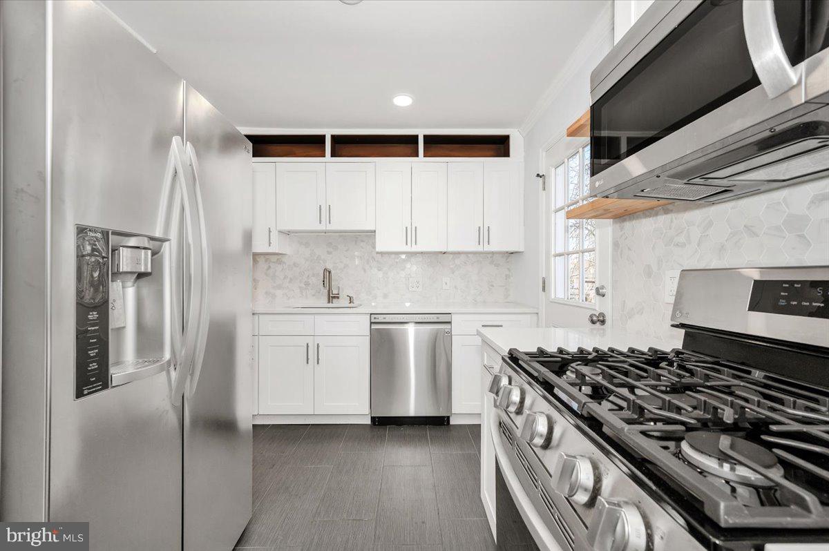 VIERS MILL VILLAGE - Residential