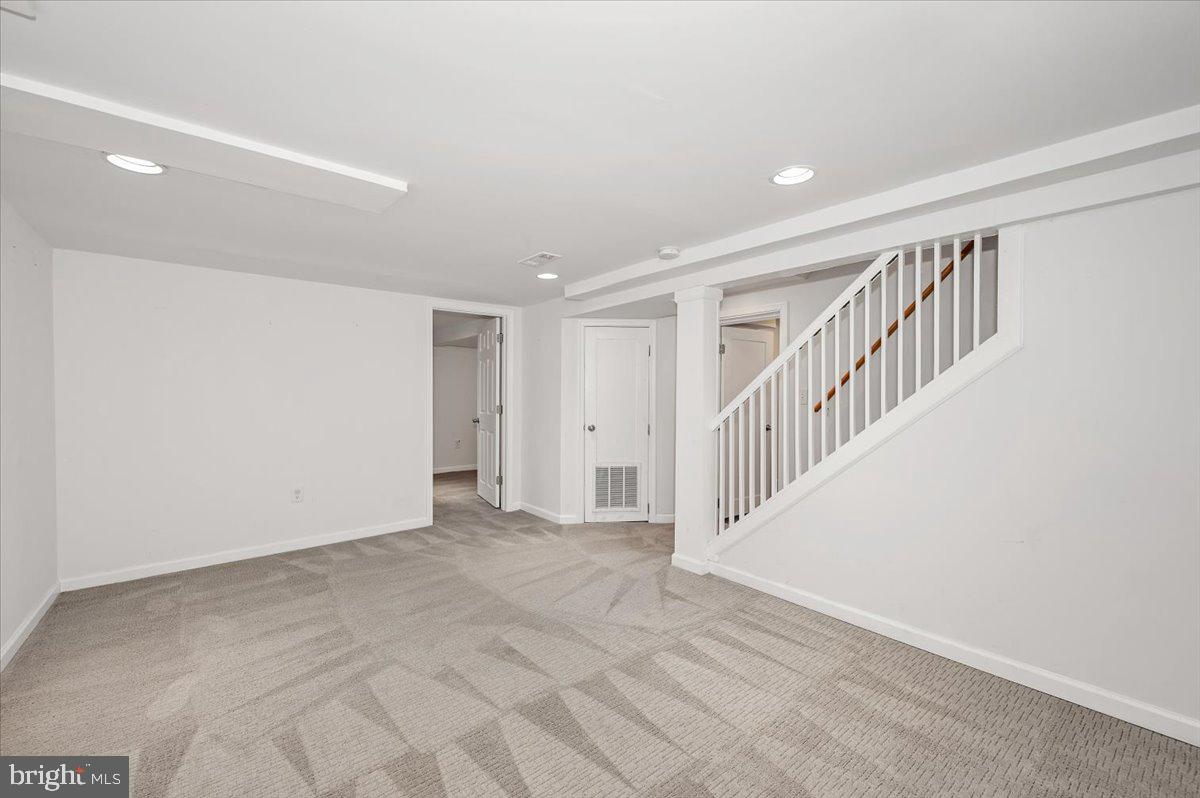 VIERS MILL VILLAGE - Residential