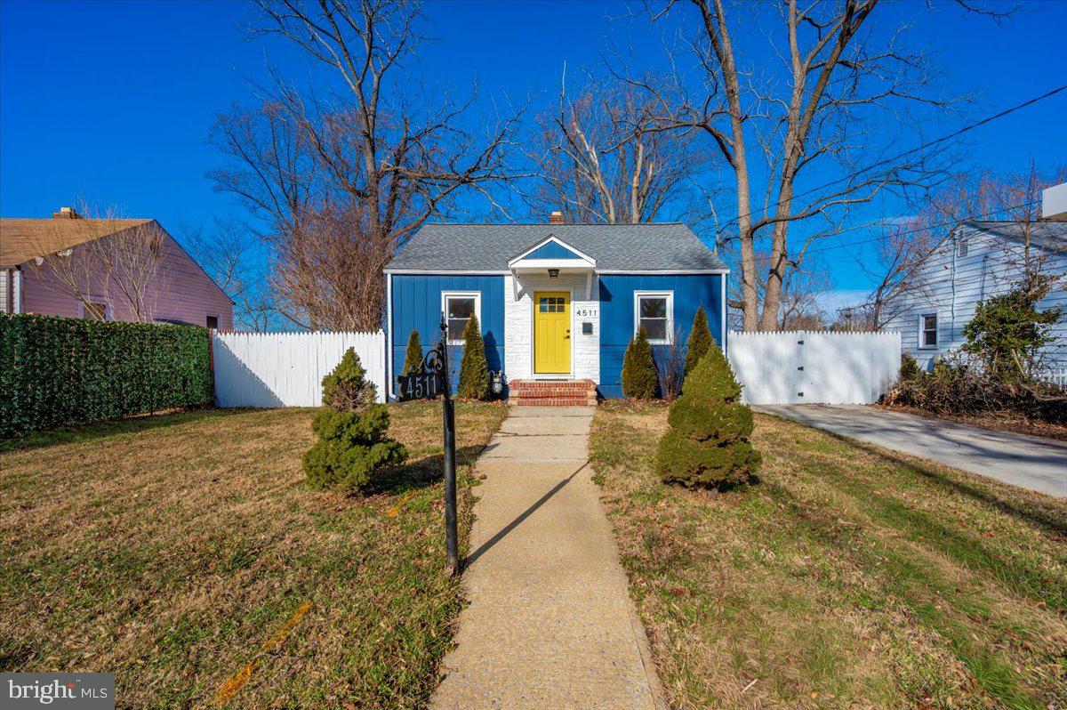 VIERS MILL VILLAGE - Residential