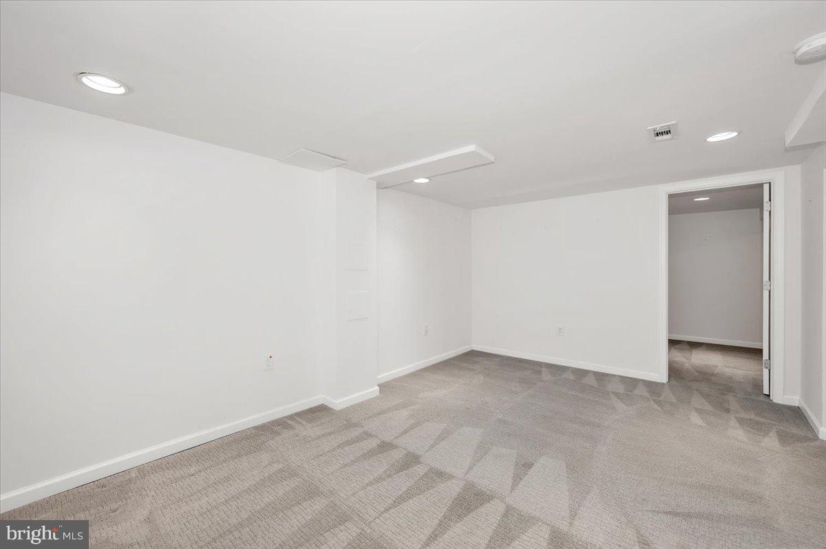 VIERS MILL VILLAGE - Residential