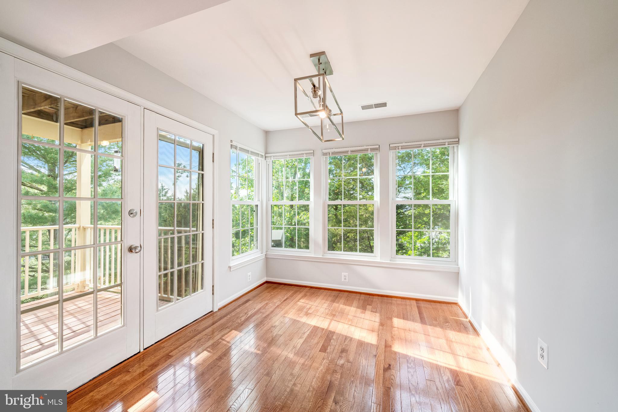 SENECA KNOLLS CODM - Residential Lease