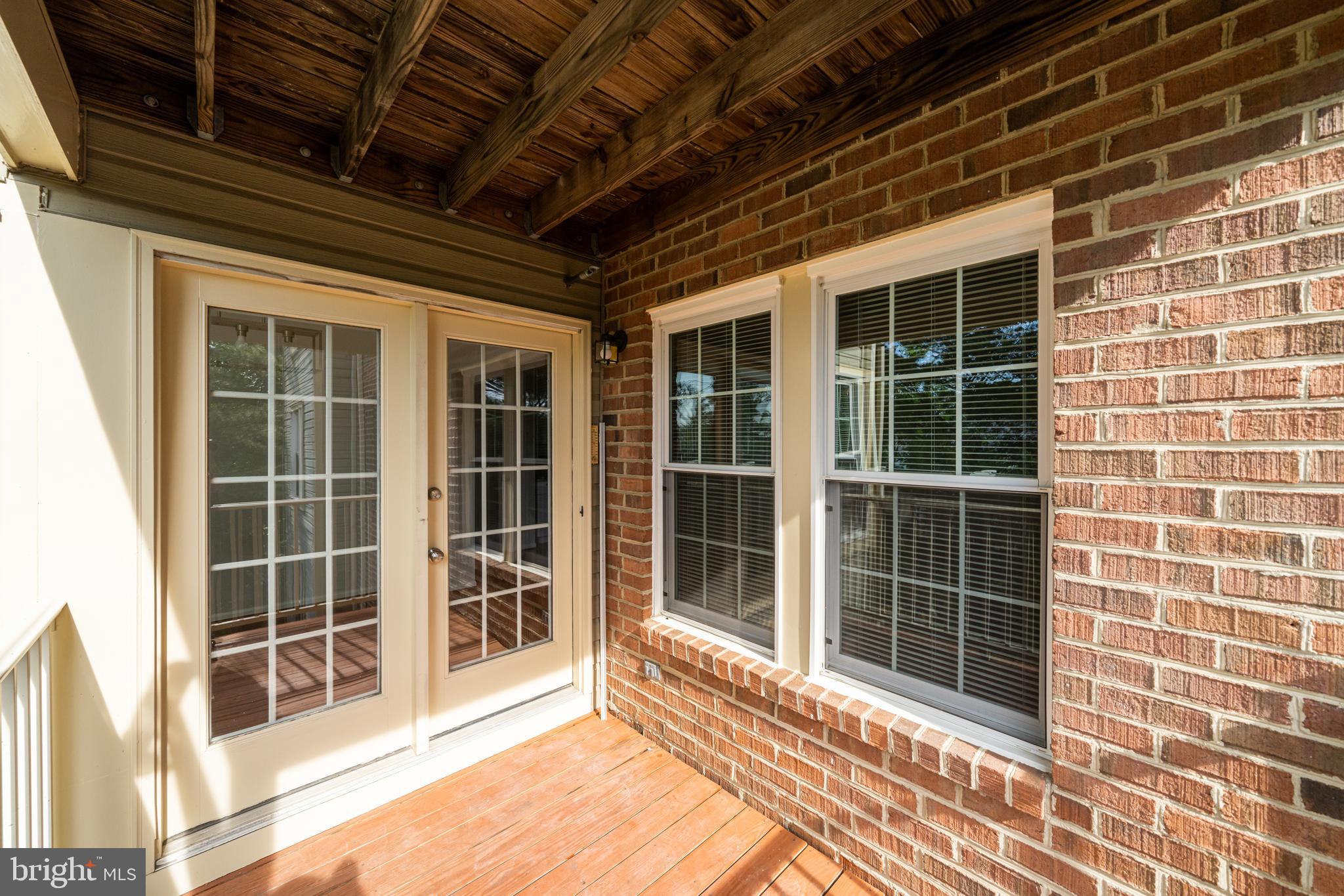 SENECA KNOLLS CODM - Residential Lease