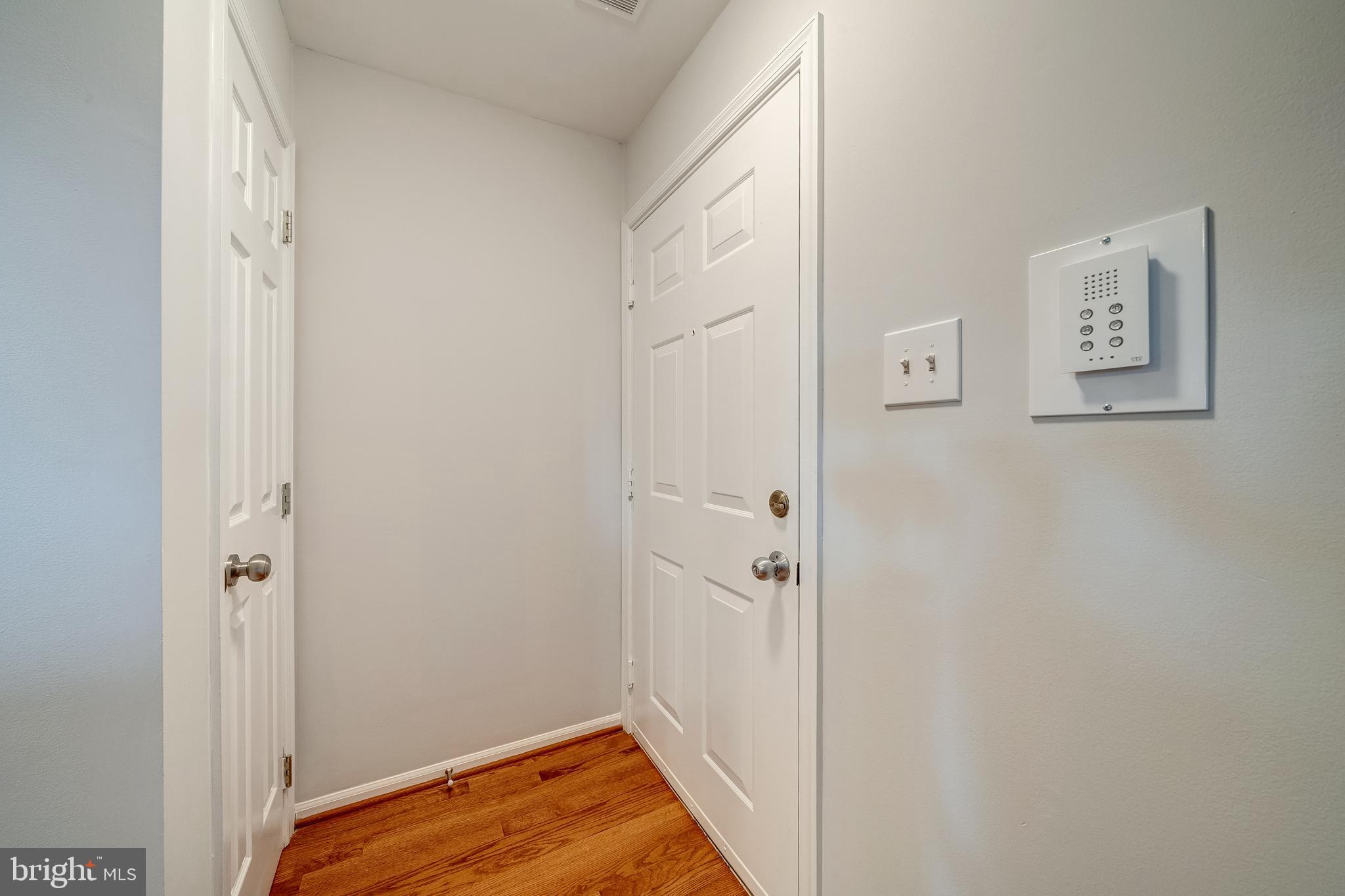 SENECA KNOLLS CODM - Residential Lease