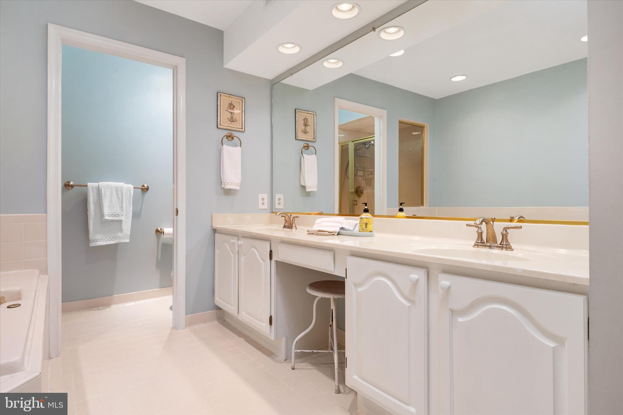 RIVA TRACE - Residential