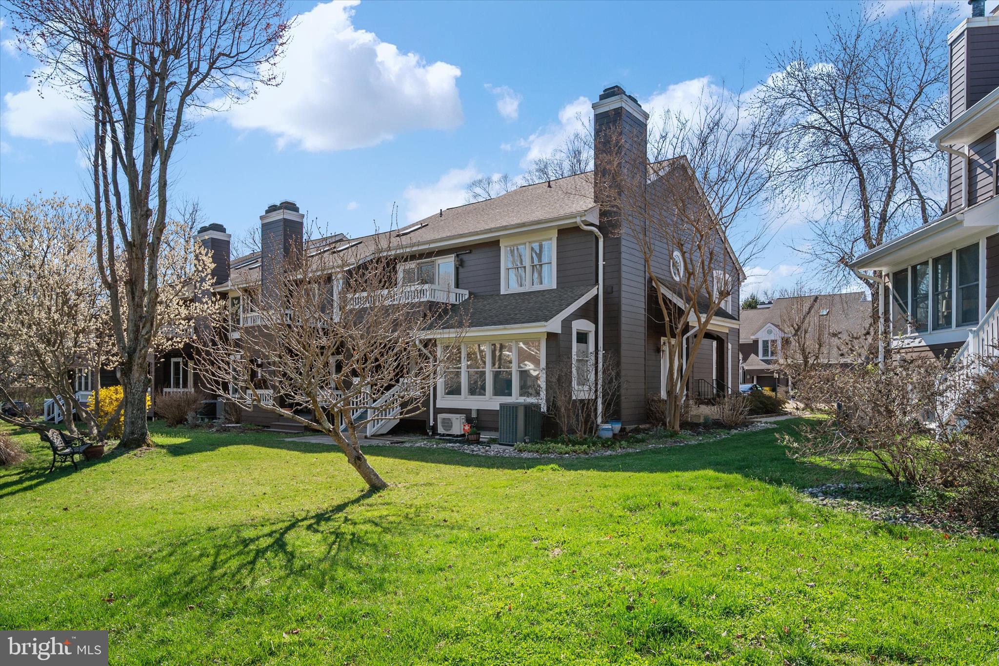 RIVA TRACE - Residential