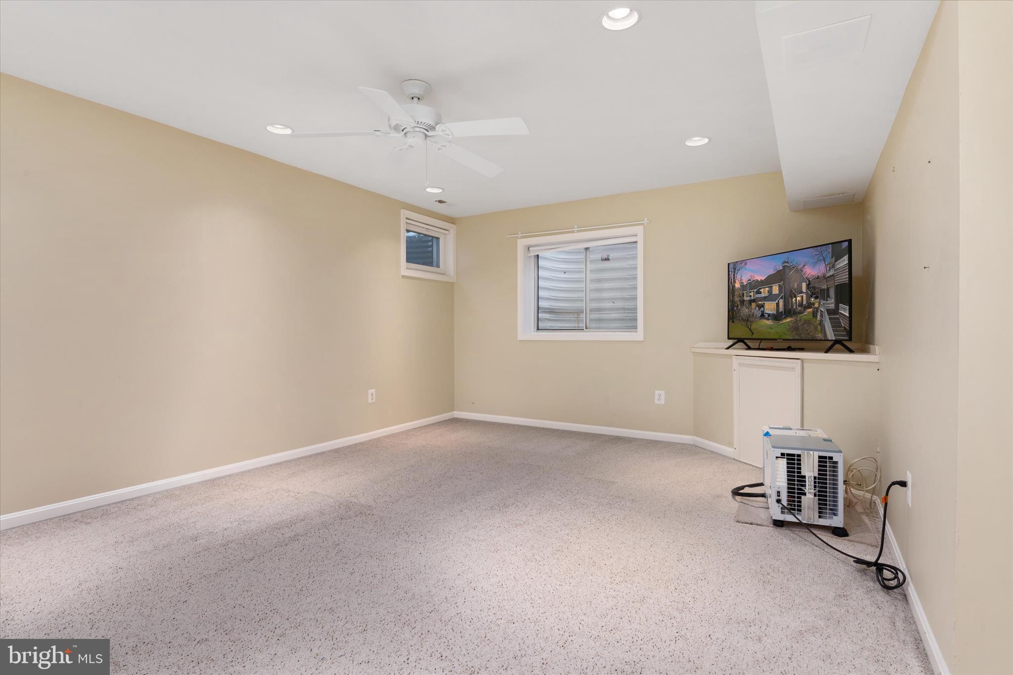 RIVA TRACE - Residential