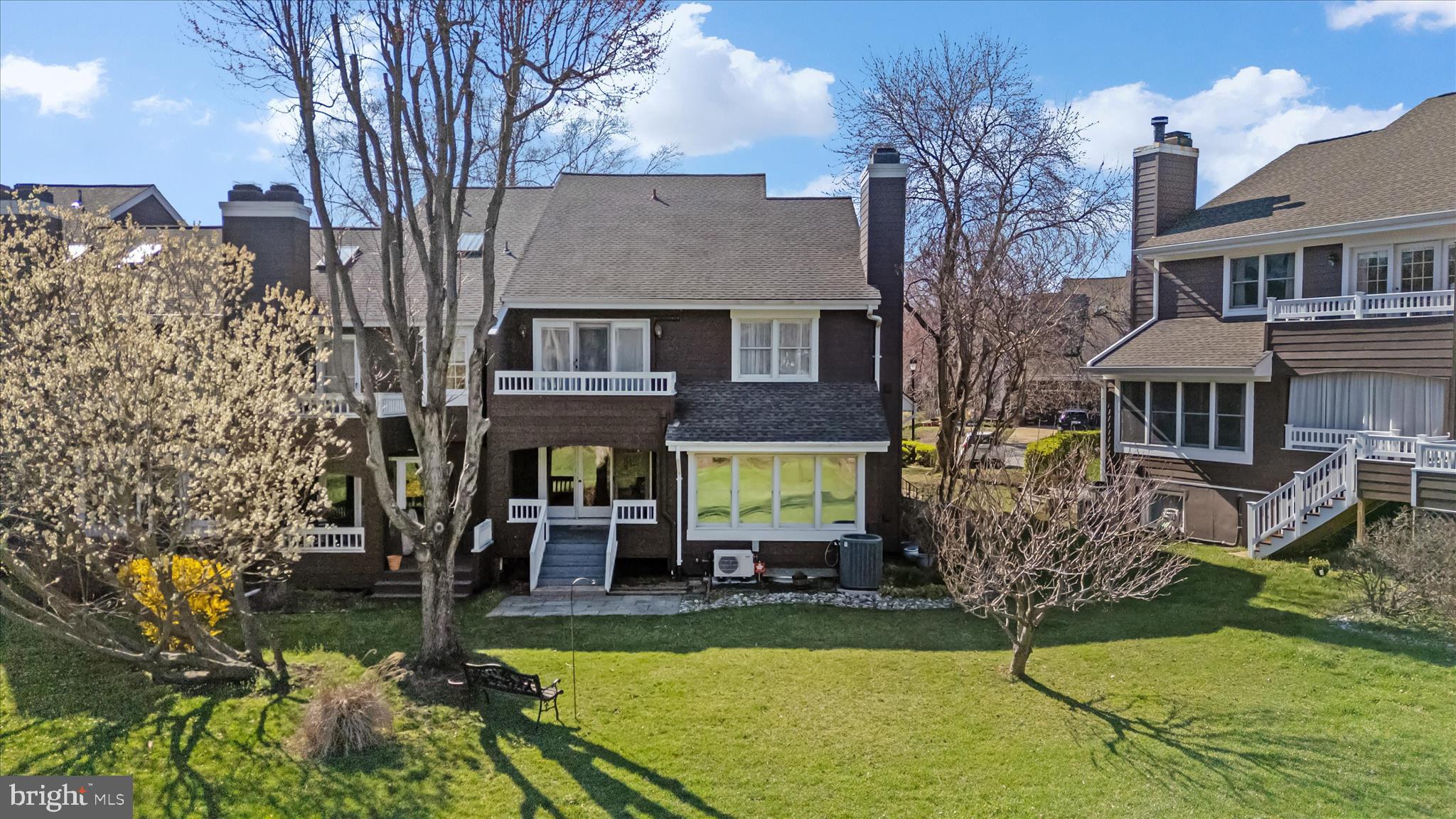 RIVA TRACE - Residential