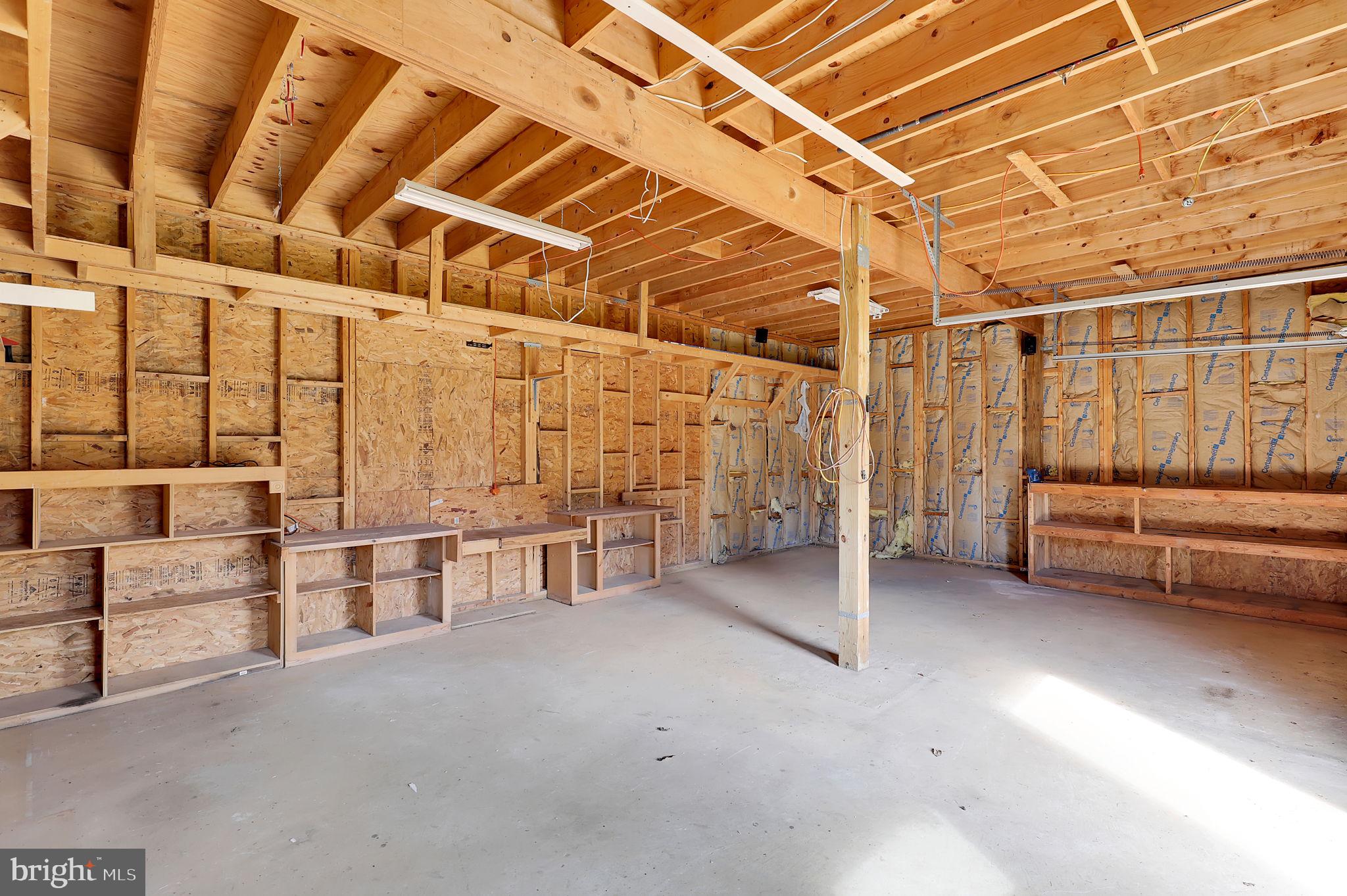 DAMASCUS OUTSIDE - Residential