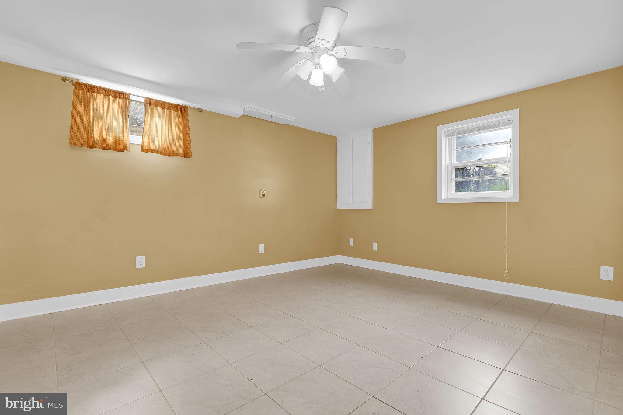 DAMASCUS OUTSIDE - Residential